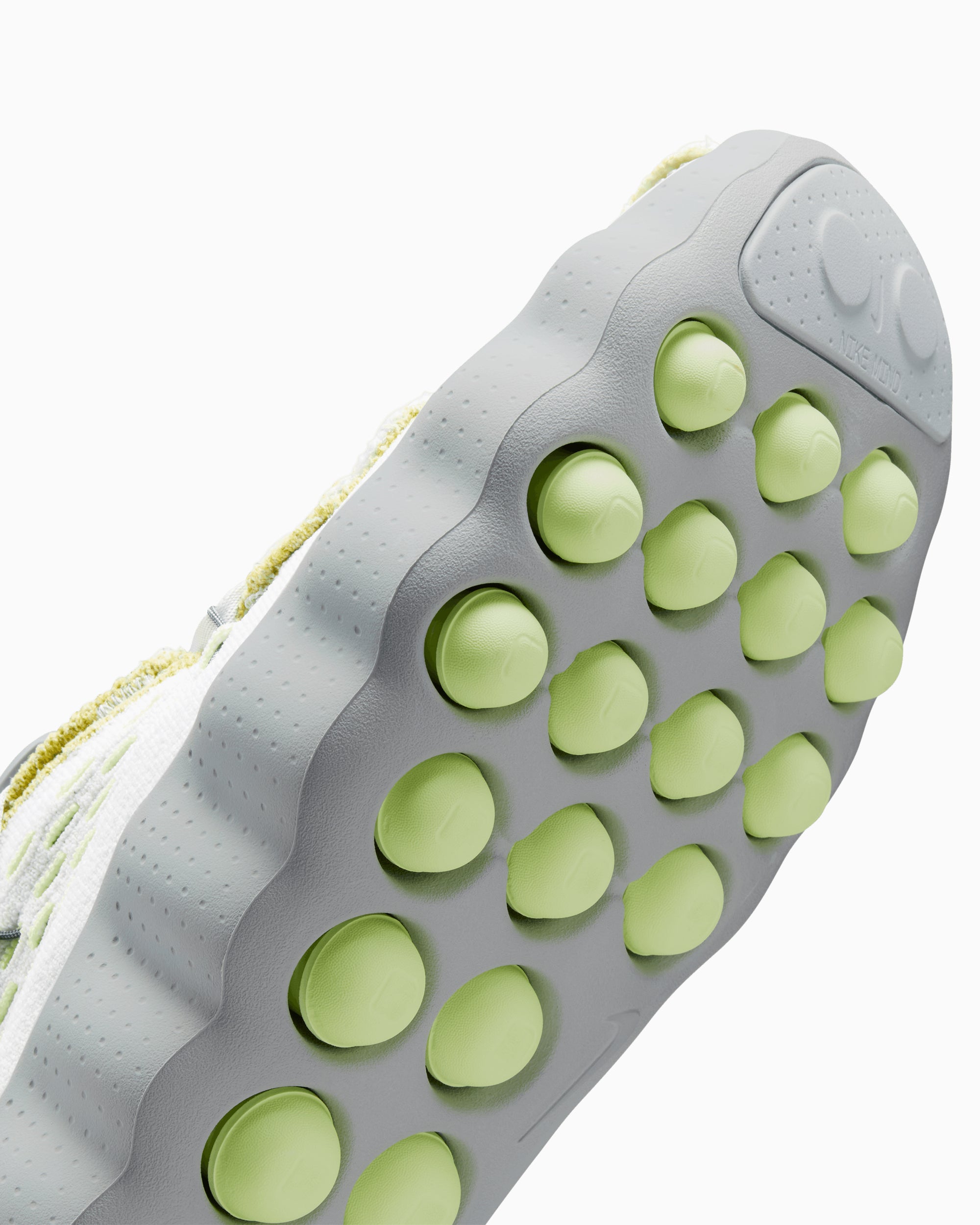Nike Mind 002 Flyknit 