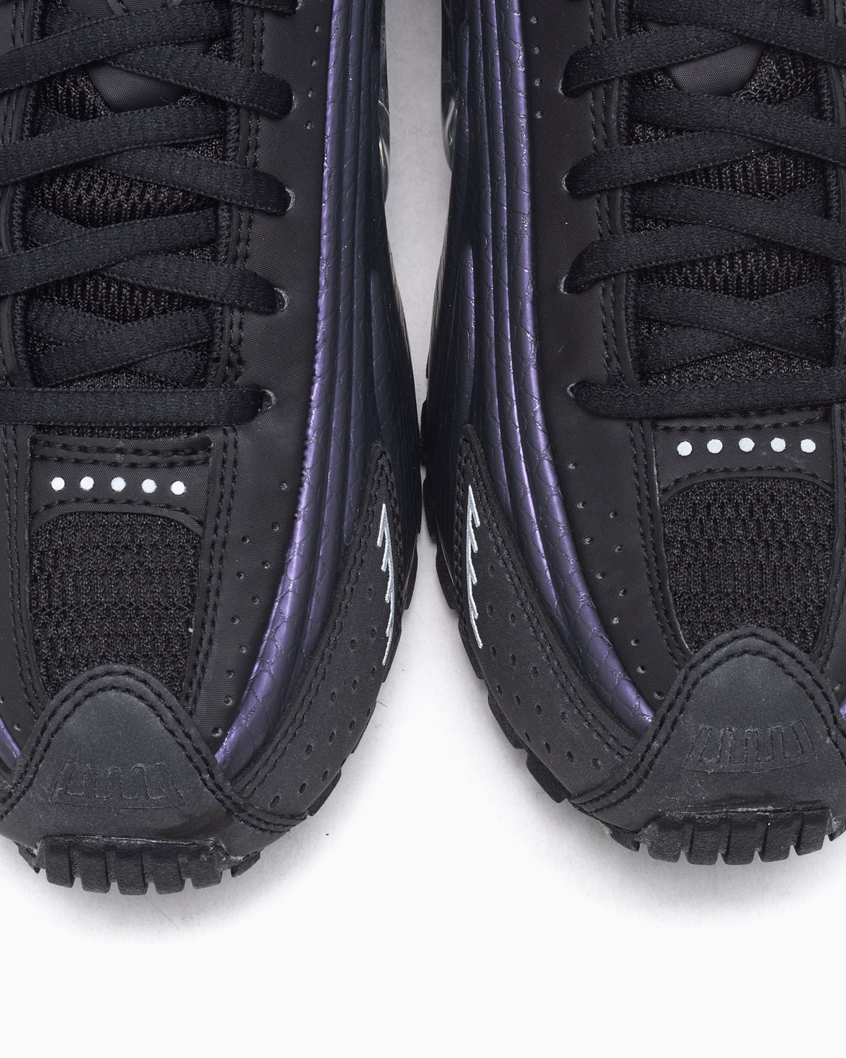 Nike Shox R4 