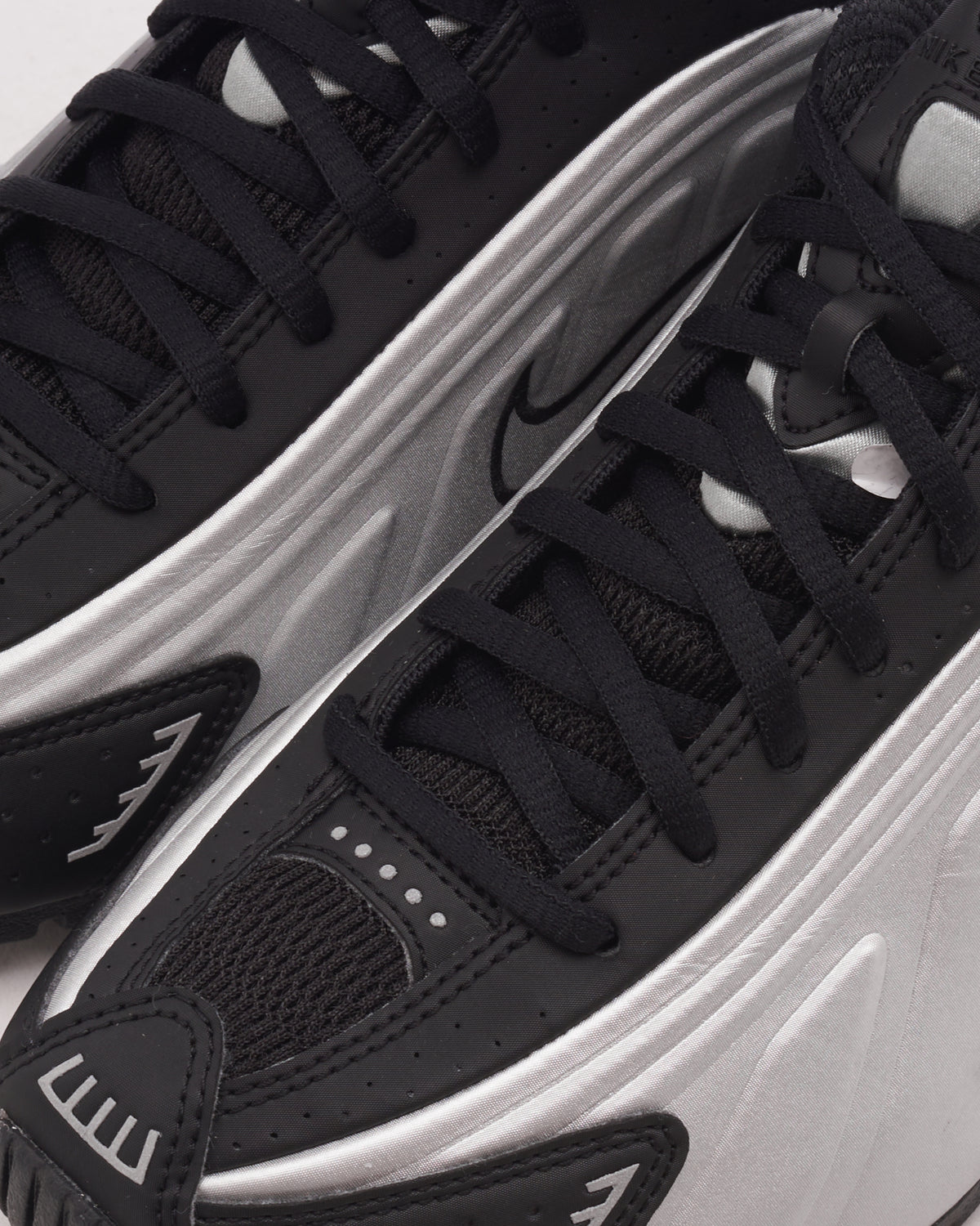Nike Shox R4 
