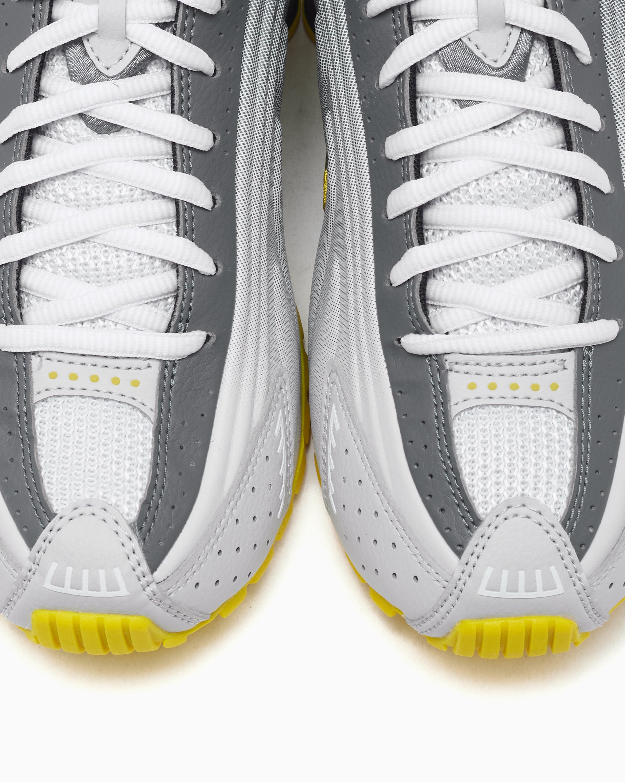 Nike Shox R4 SE 