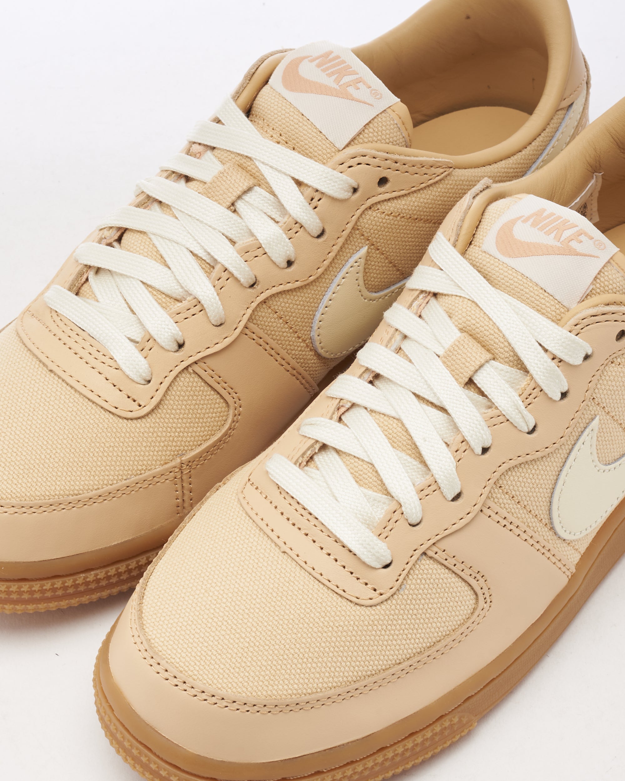 NIKE 24cmスニーカーTERMINATOR LOW 美品 Amazon.com | Nike Terminator Low Premium 'Sesame & Coconut Milk