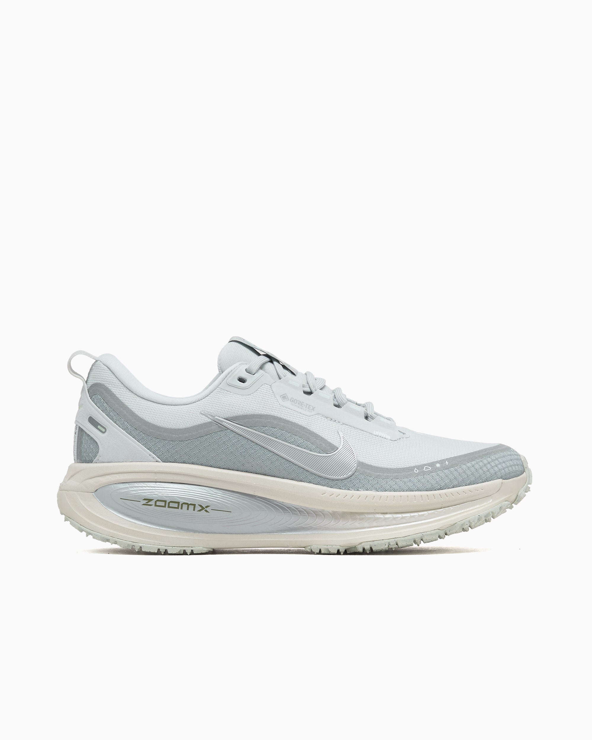 sneakers-nike-vomero-18-gore-