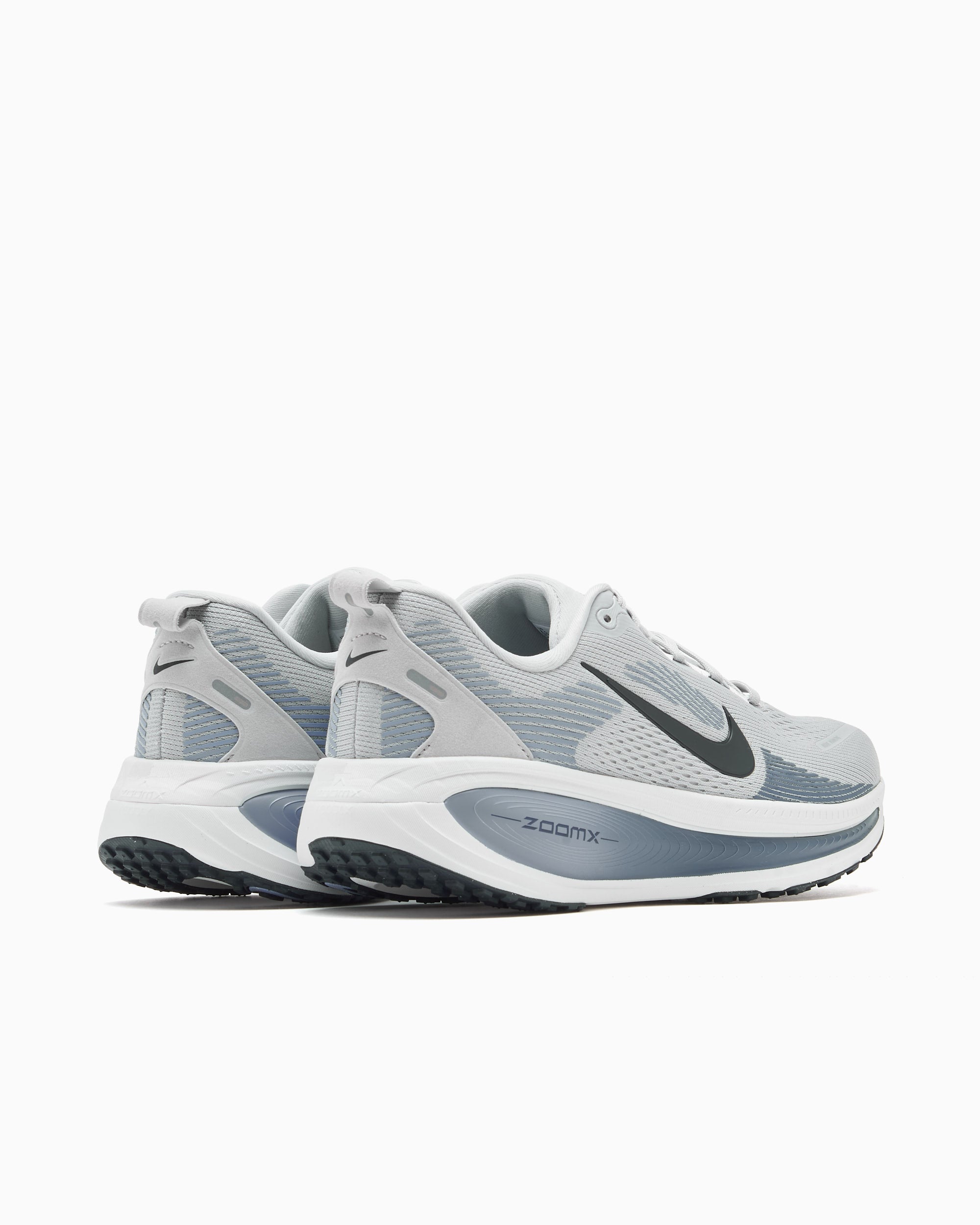Nike Vomero 18