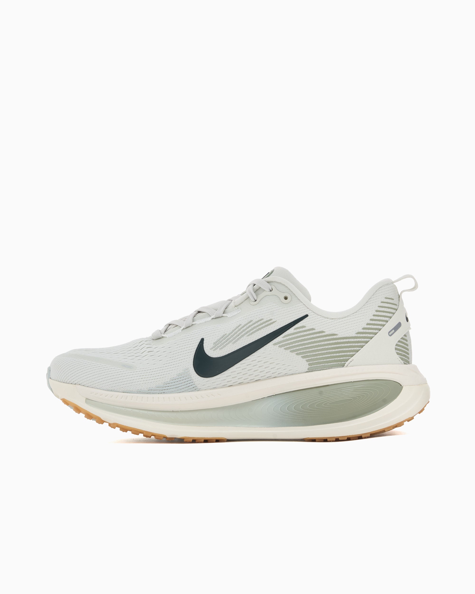 ナイキ　ランニング　Ｍ Men's Nike Vomero 18 Running Shoes | Finish Line