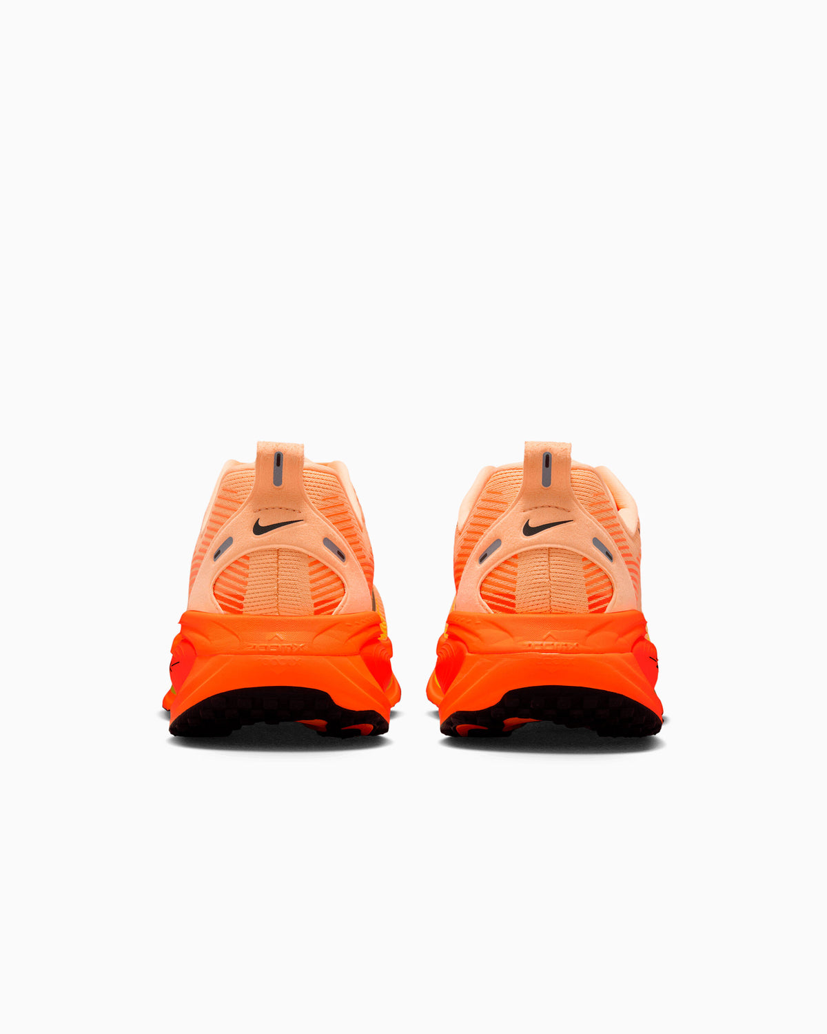 Sneakers Nike Vomero 18 - HM6803-700