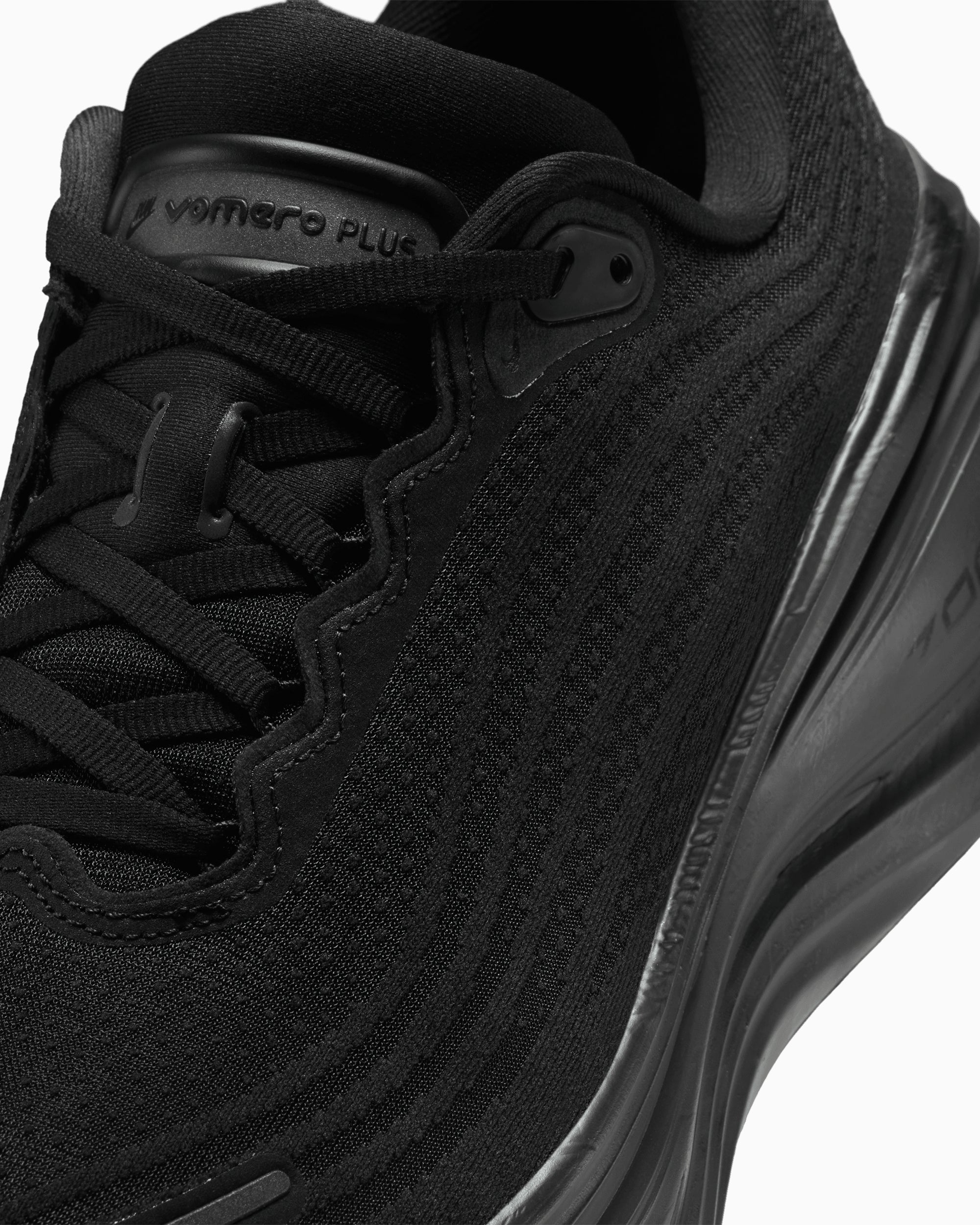 Nike Vomero Plus