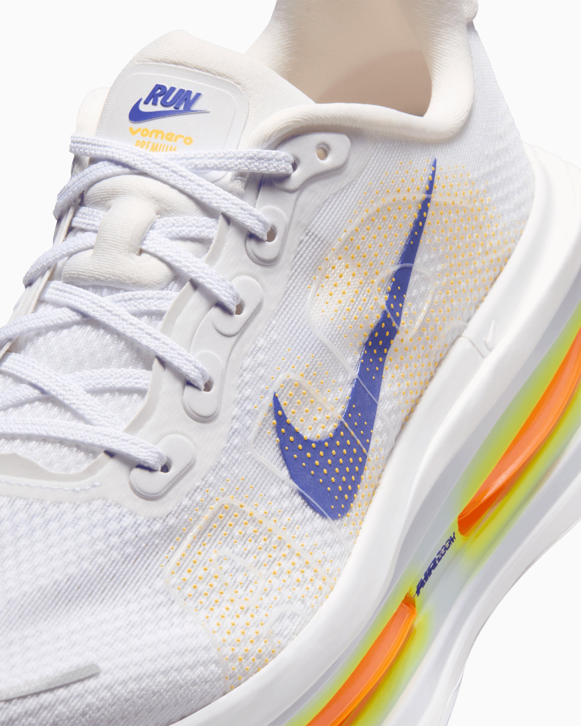 Sneakers Nike Vomero Premium - HQ2050-101