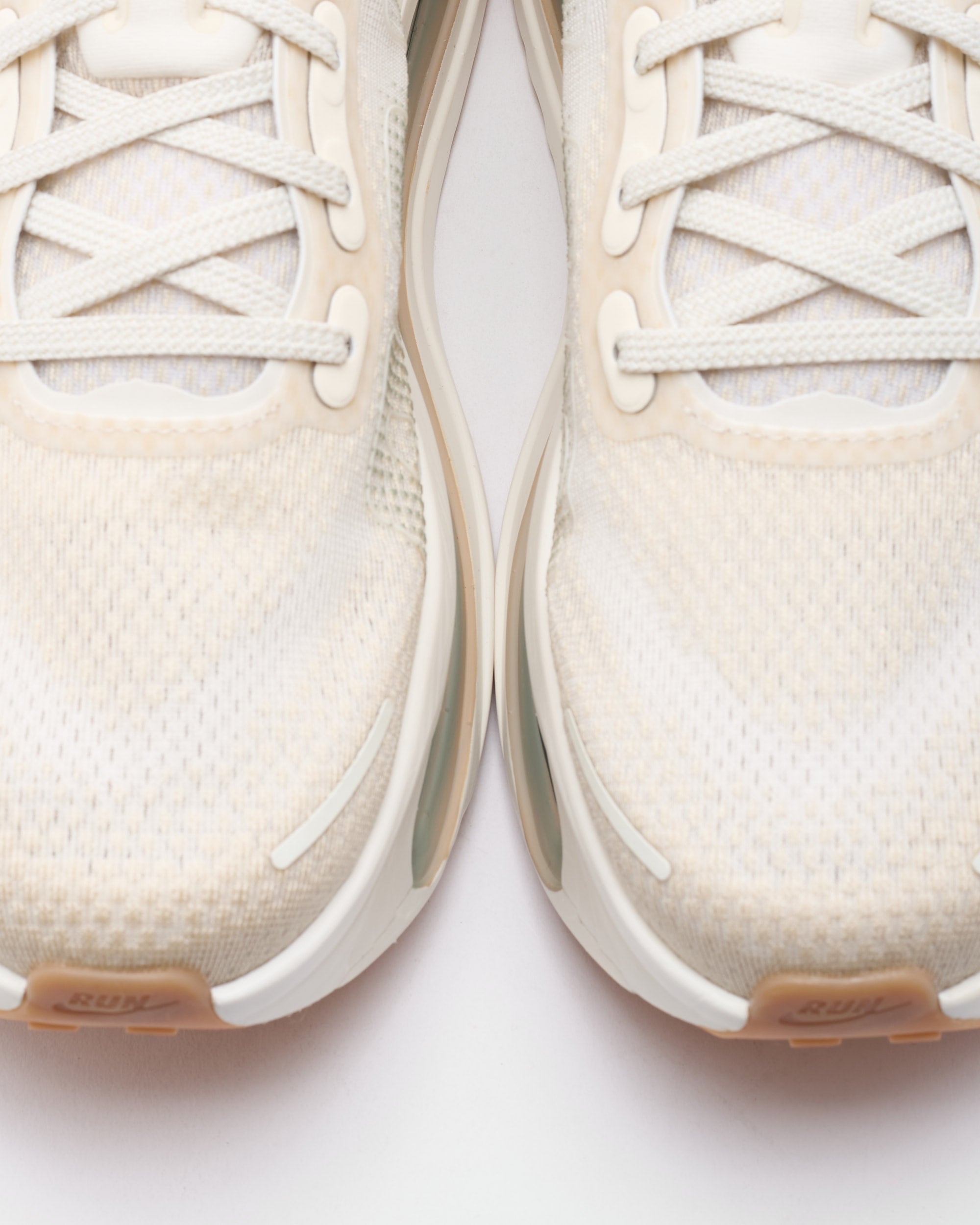 Sneakers Nike Vomero Premium - HQ2050-106