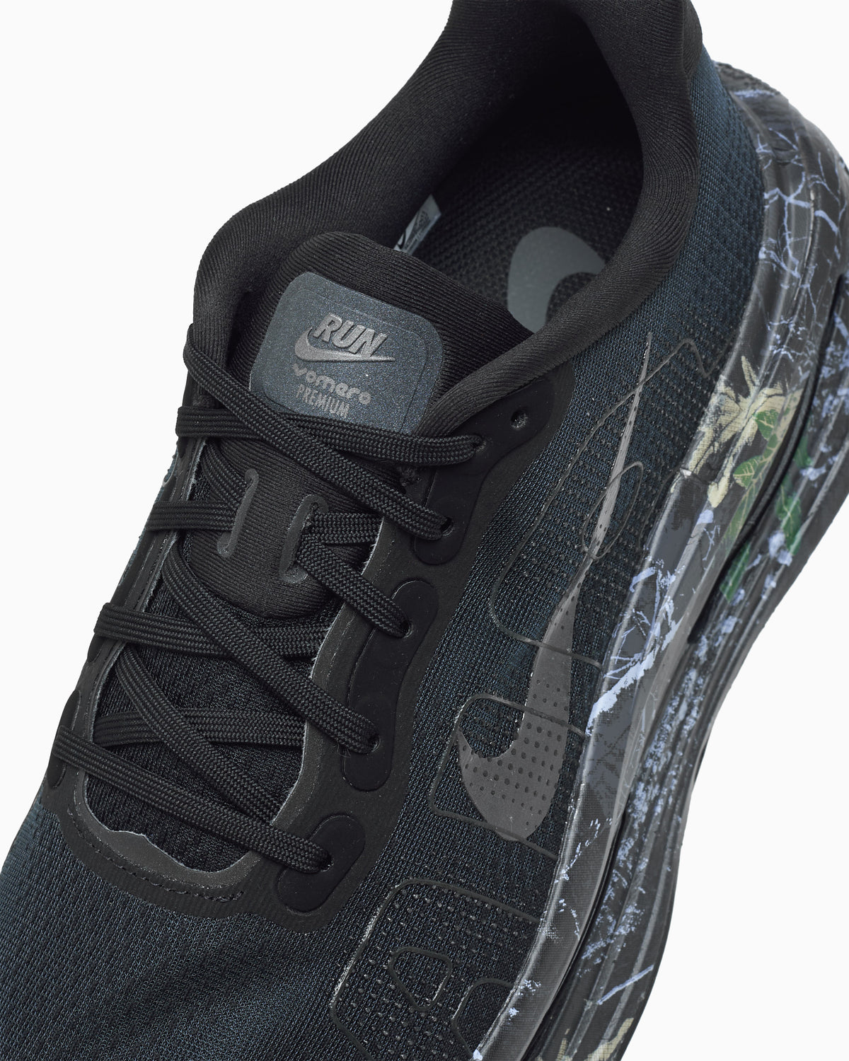 sneakers-nike-vomero-premium- 