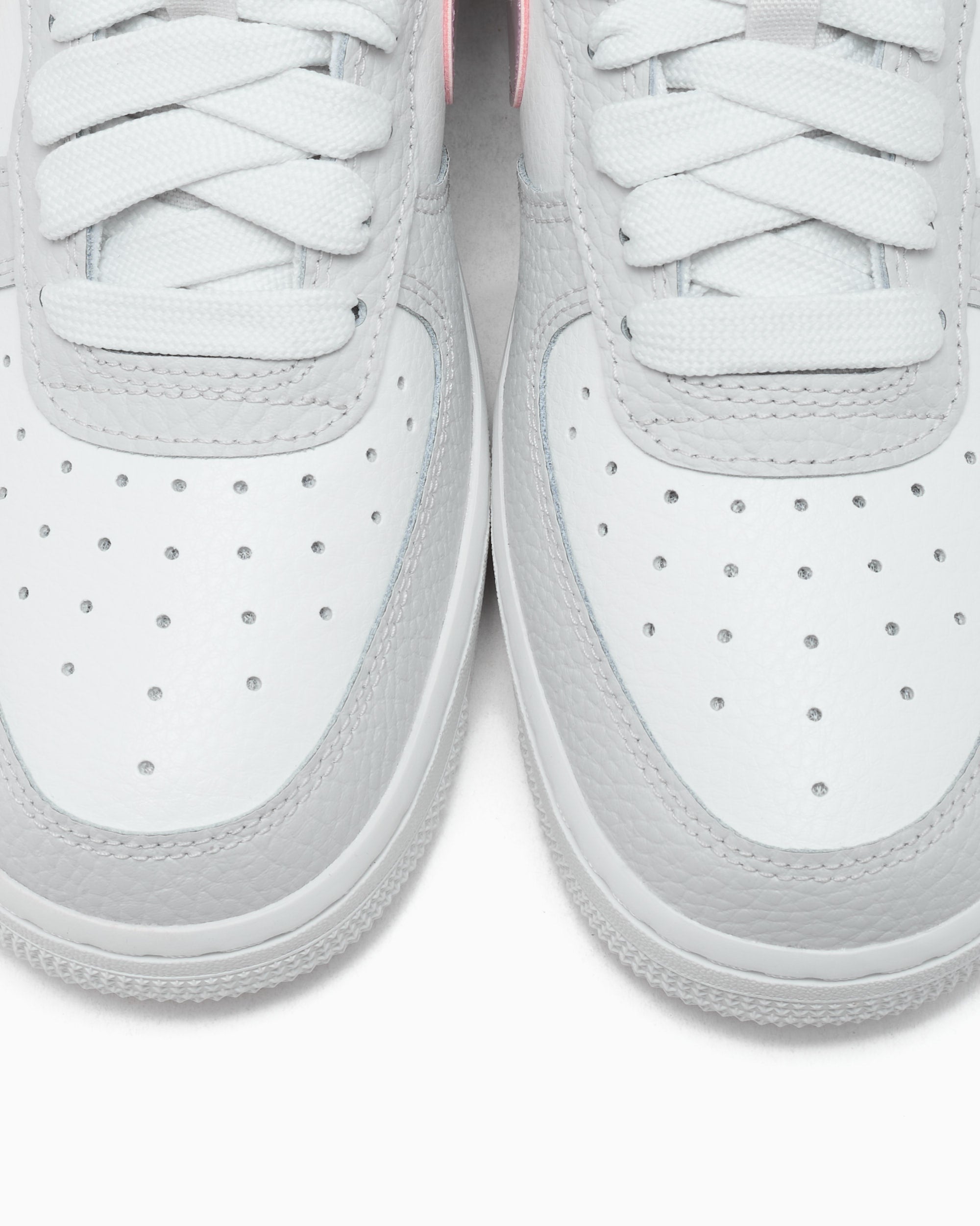 Nike Women's Air Force 1 '07