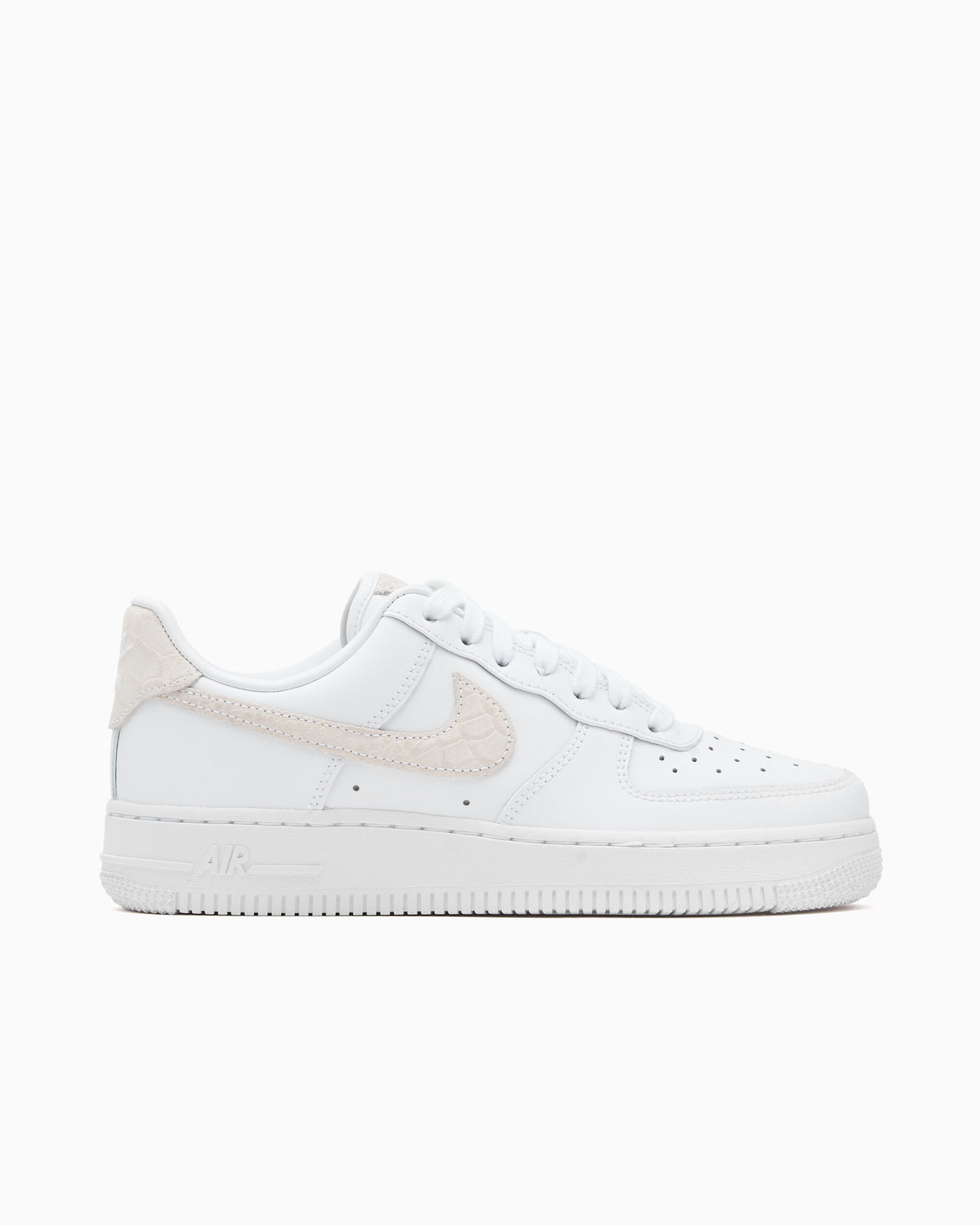 Sneakers Nike Women's Air Force 1 '07 - IZ8908-100