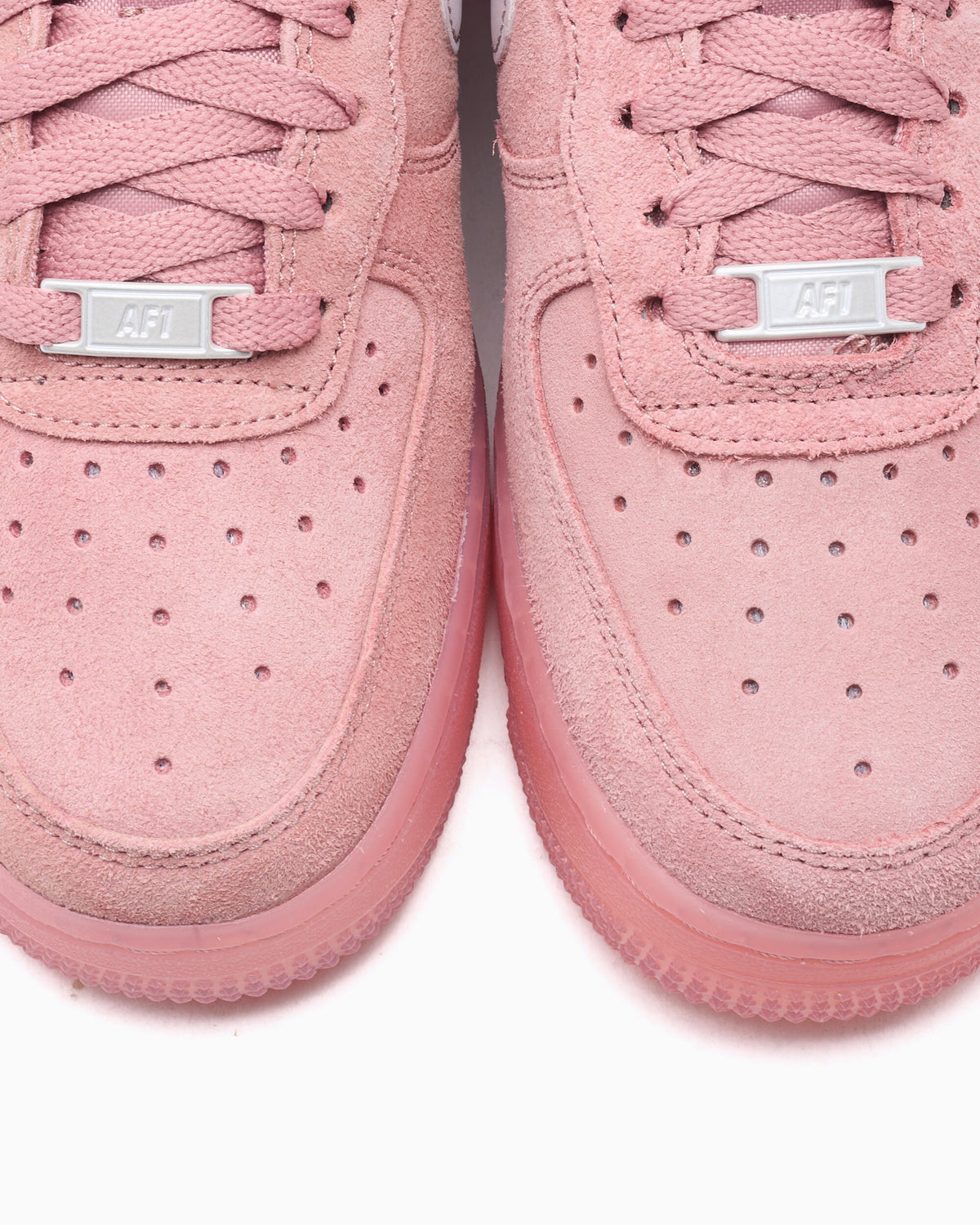 Sneakers Nike Women's Air Force 1 '07 SE Suede - IQ0136-600