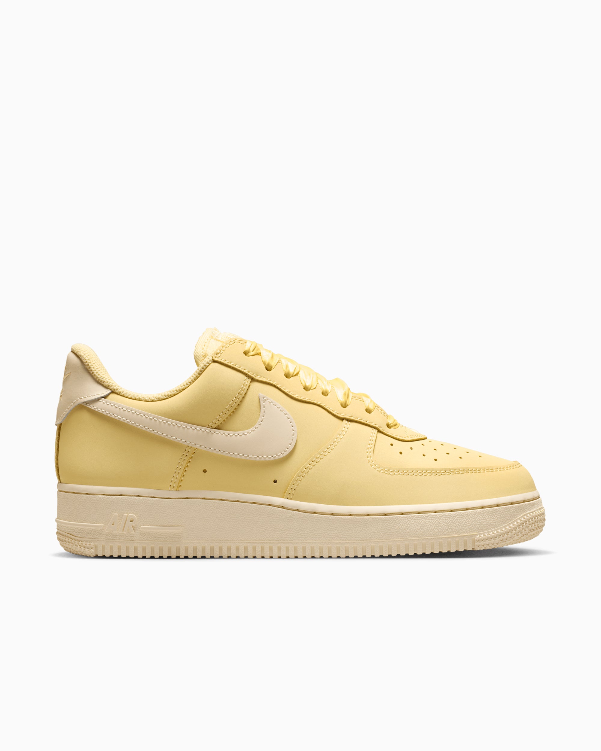 Sneakers Nike Women's Air Force 1 Retro Premium "Ribbon Lace" - IR0871-700