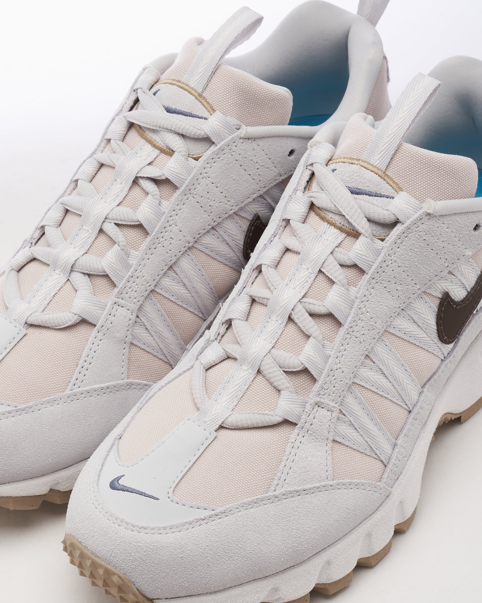 Nike Women's Air Humara SE