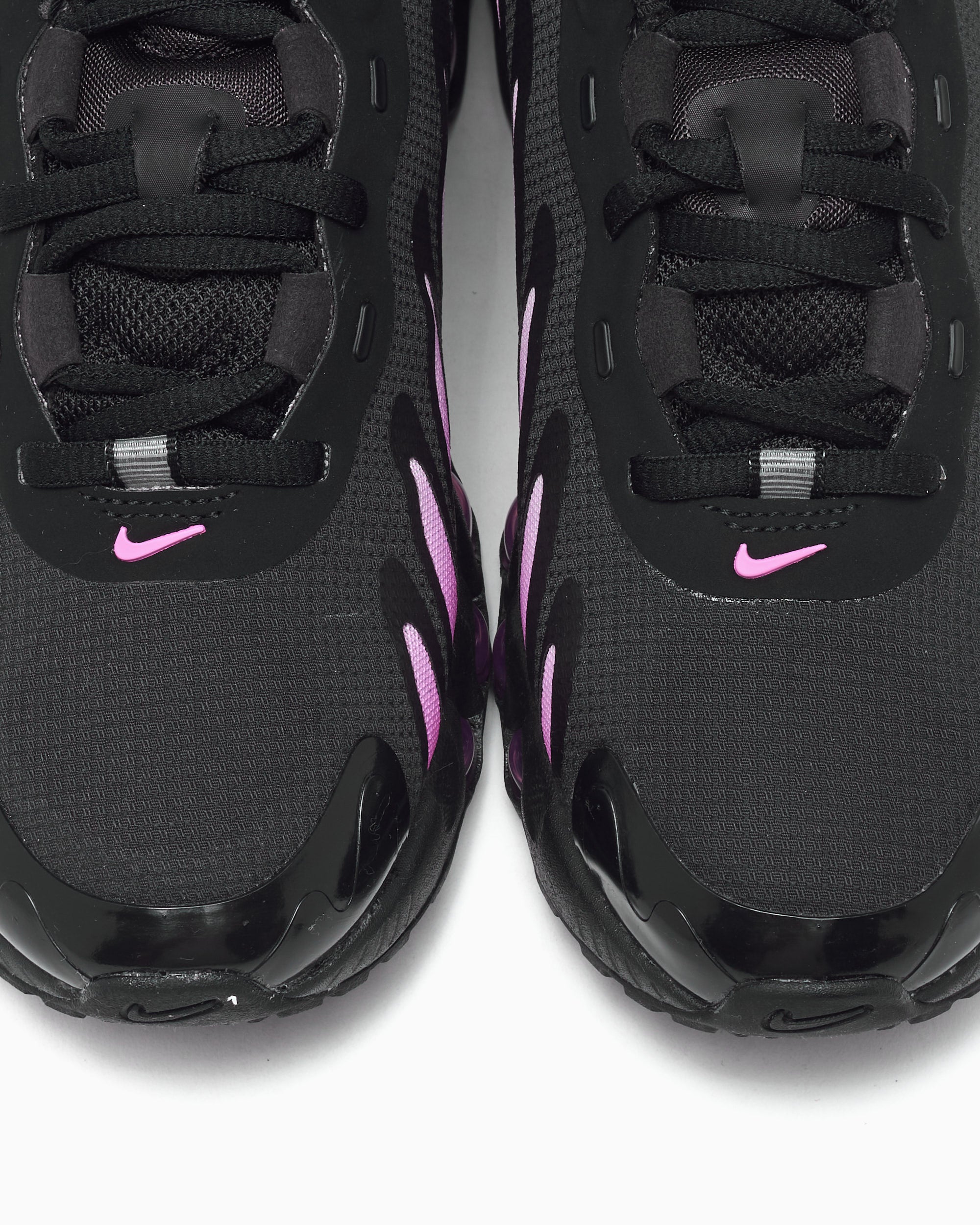Nike Women's Air Max DN8