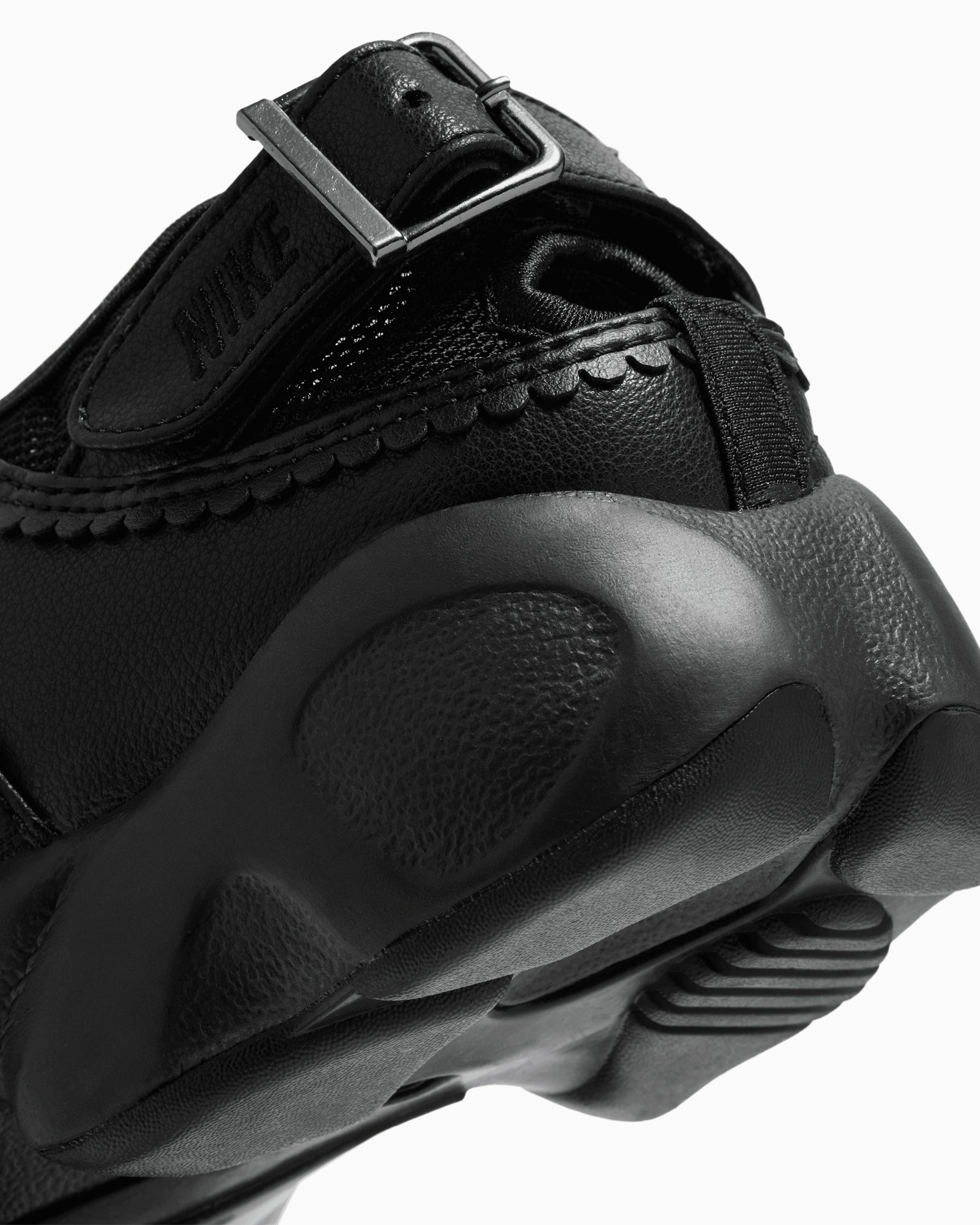 Nike Women's Air Rift 