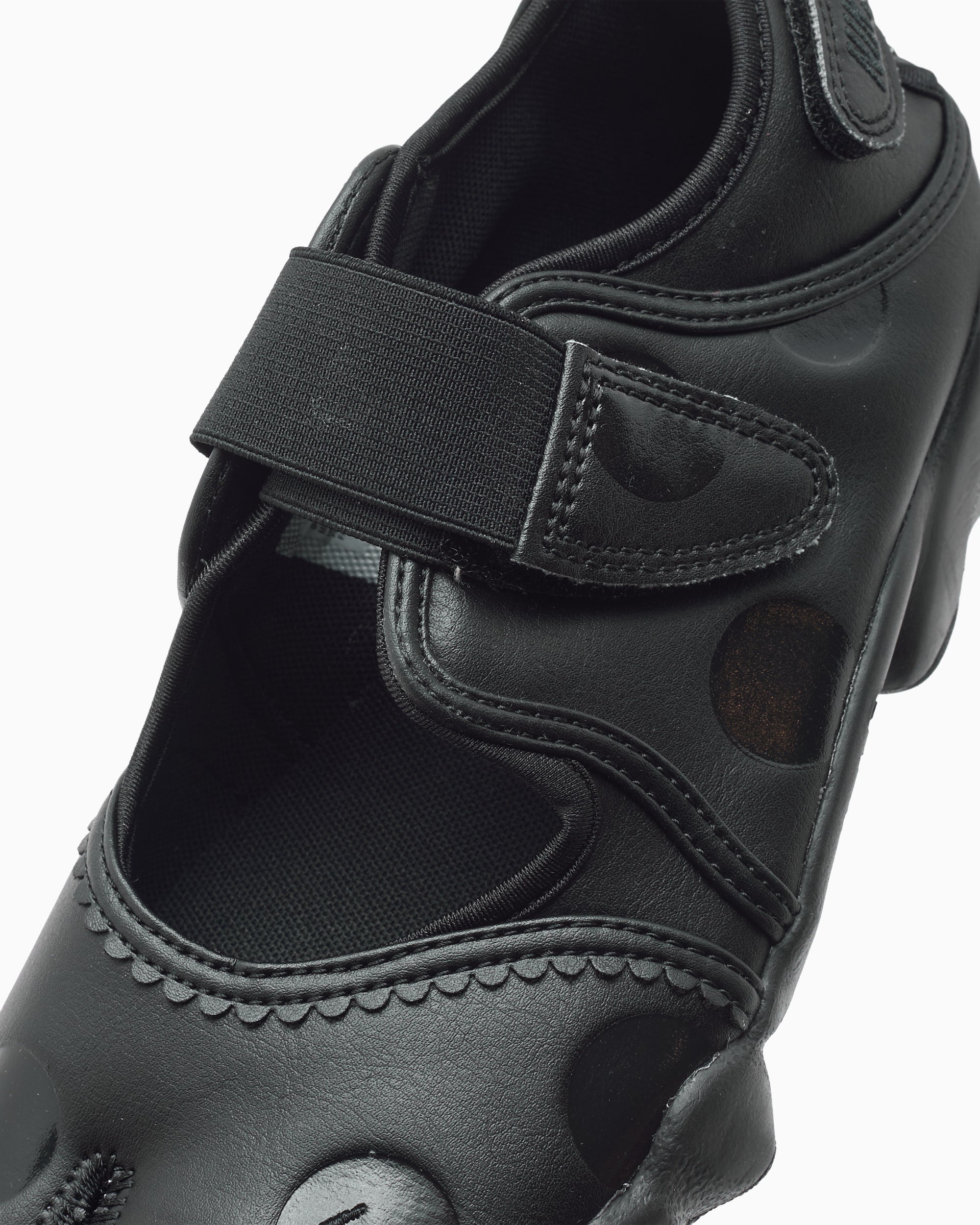 Nike Women's Air Rift 