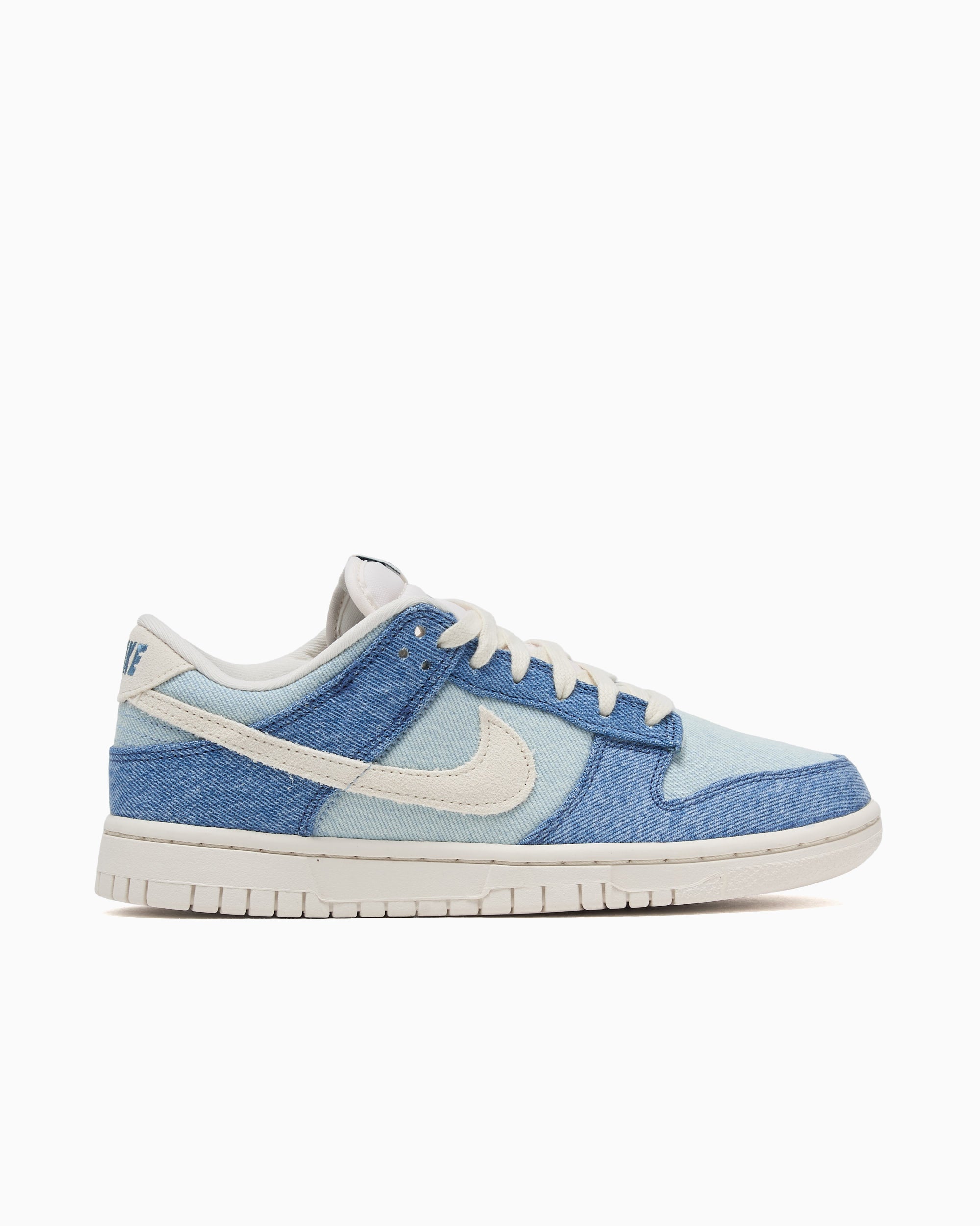 Nike Women's Dunk Low 