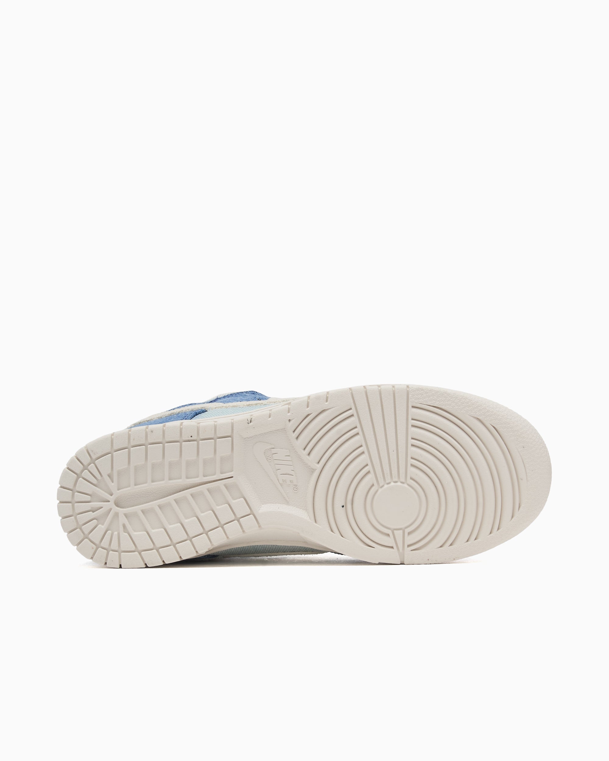 Nike Women's Dunk Low 