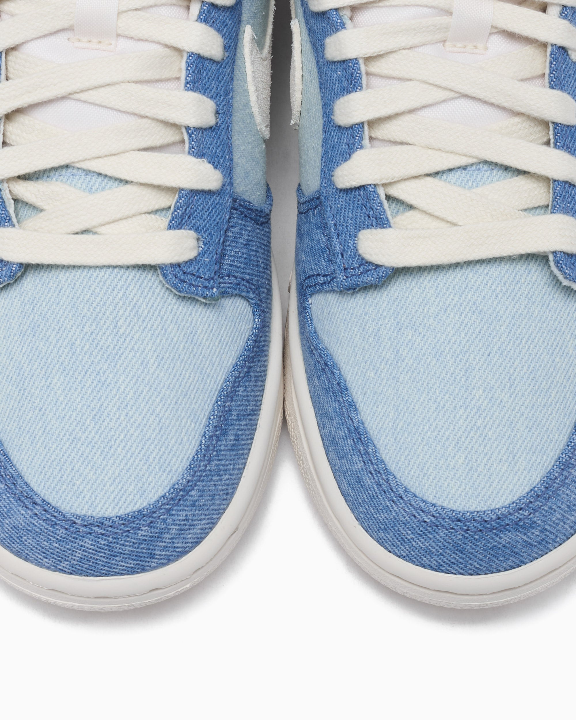 Nike Women's Dunk Low 