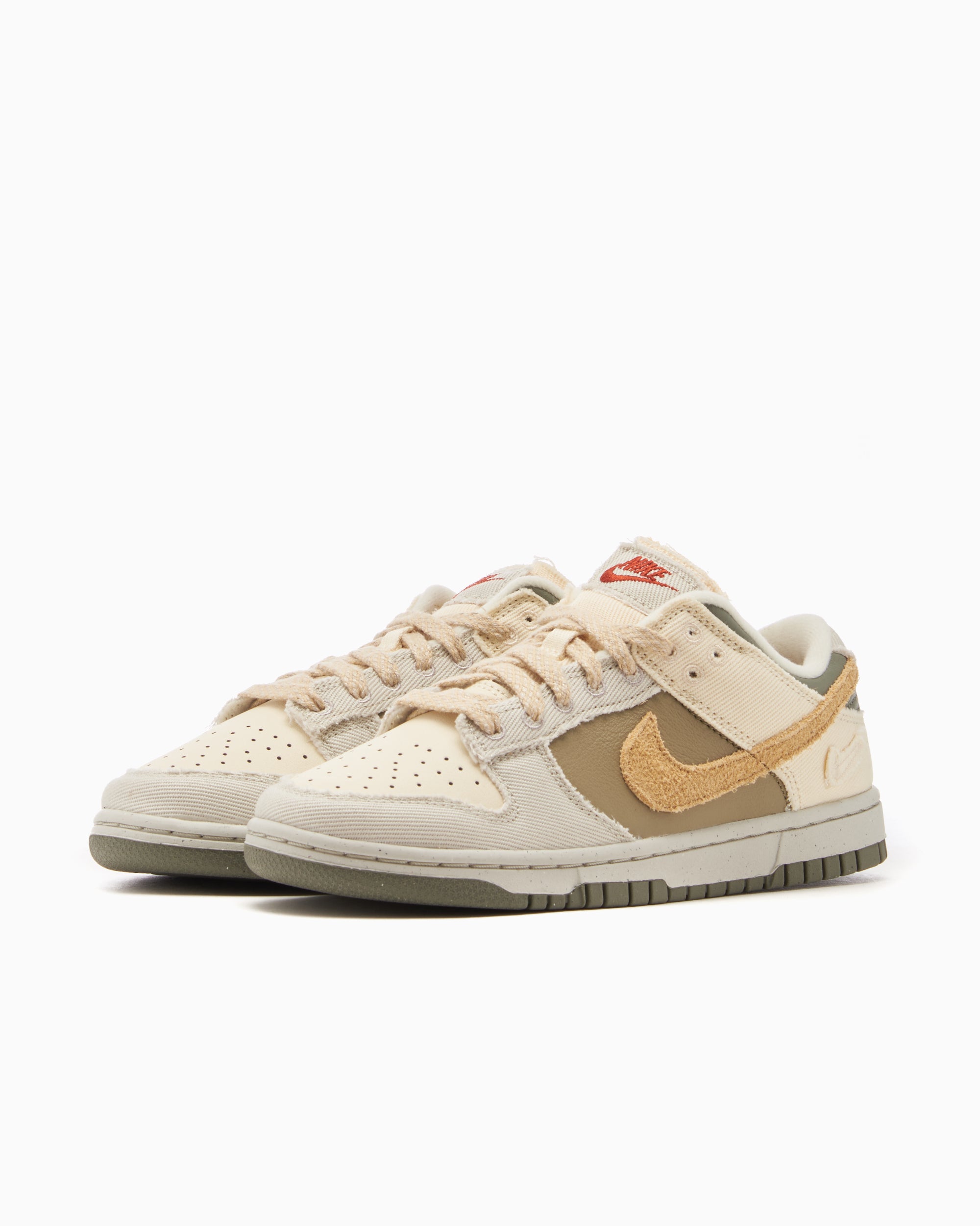 Nike Women's Dunk Low 
