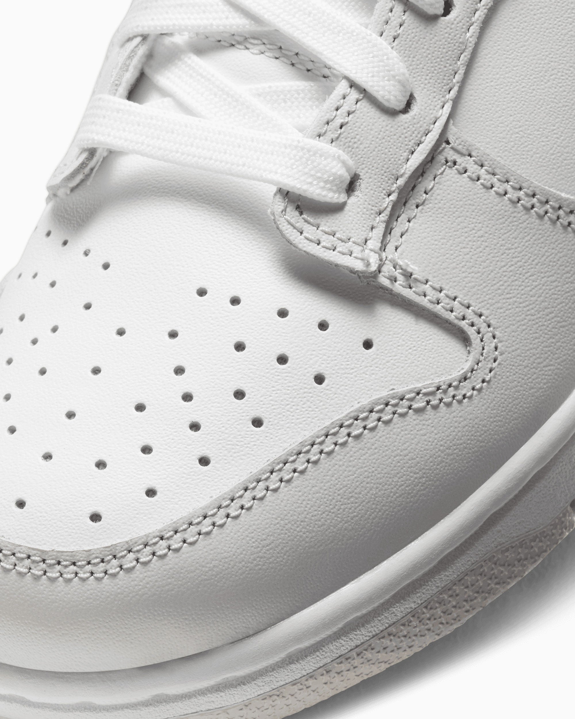 Nike Women's Dunk Low 