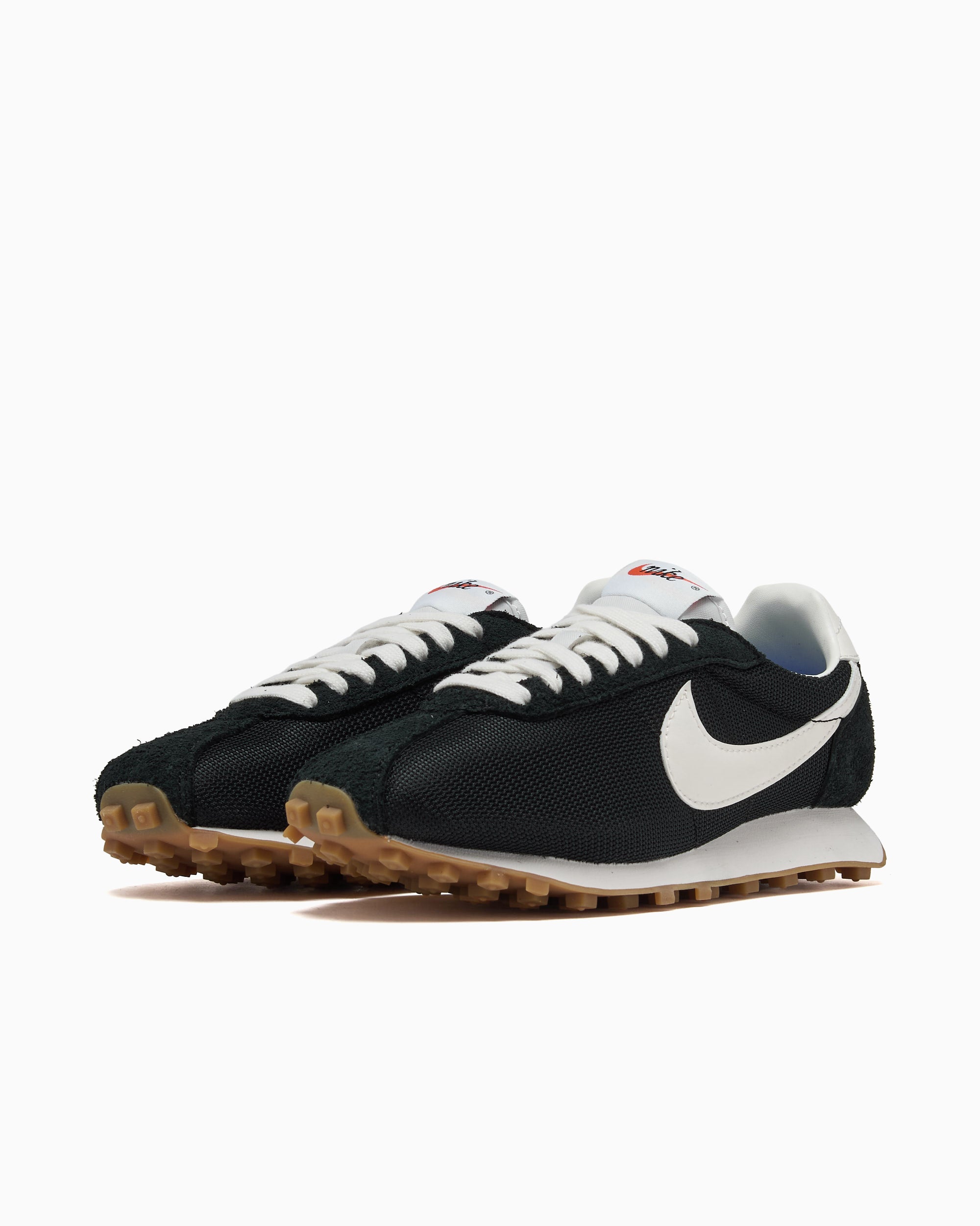 Nike Women's LD-1000