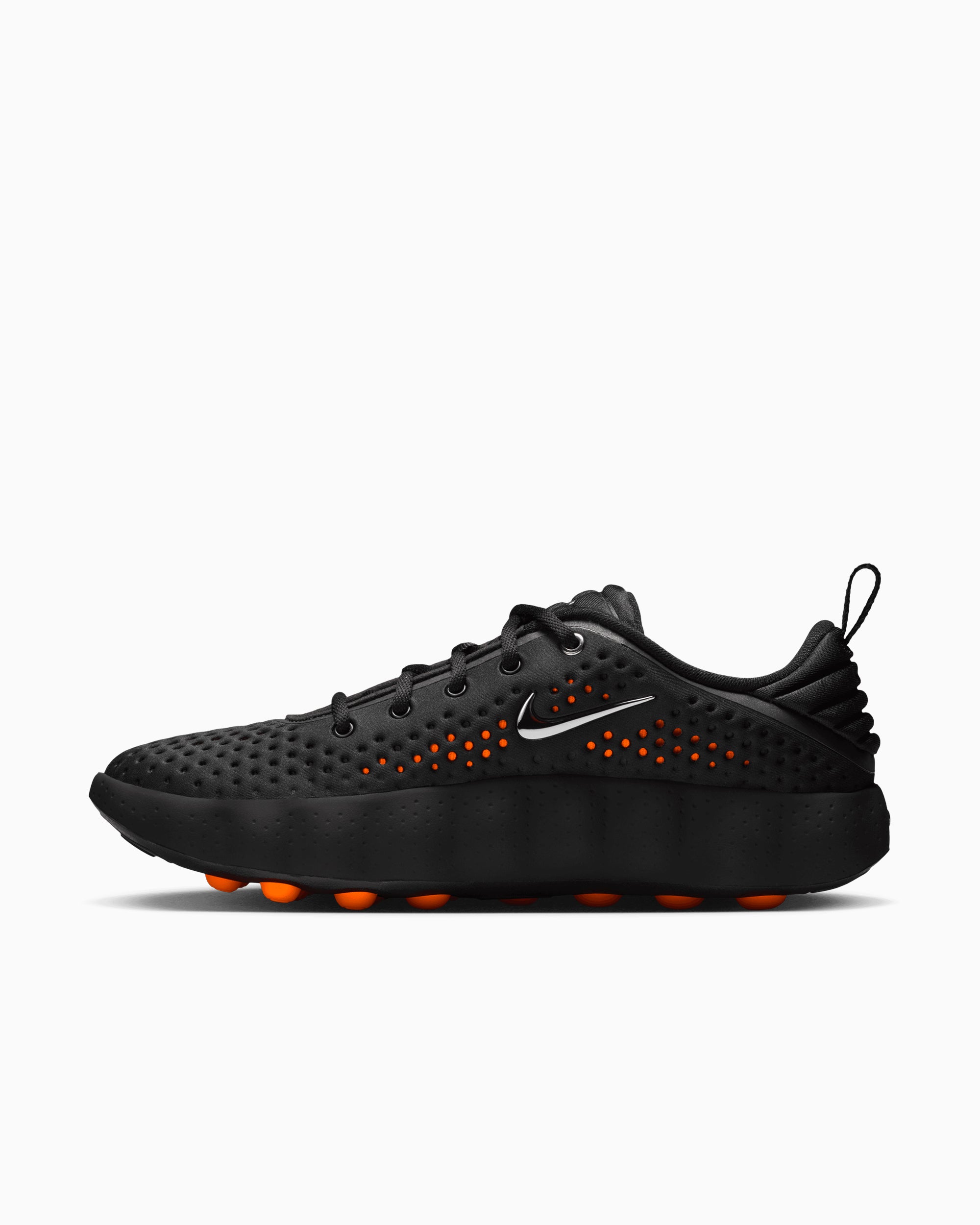 Nike Women's Mind 002 