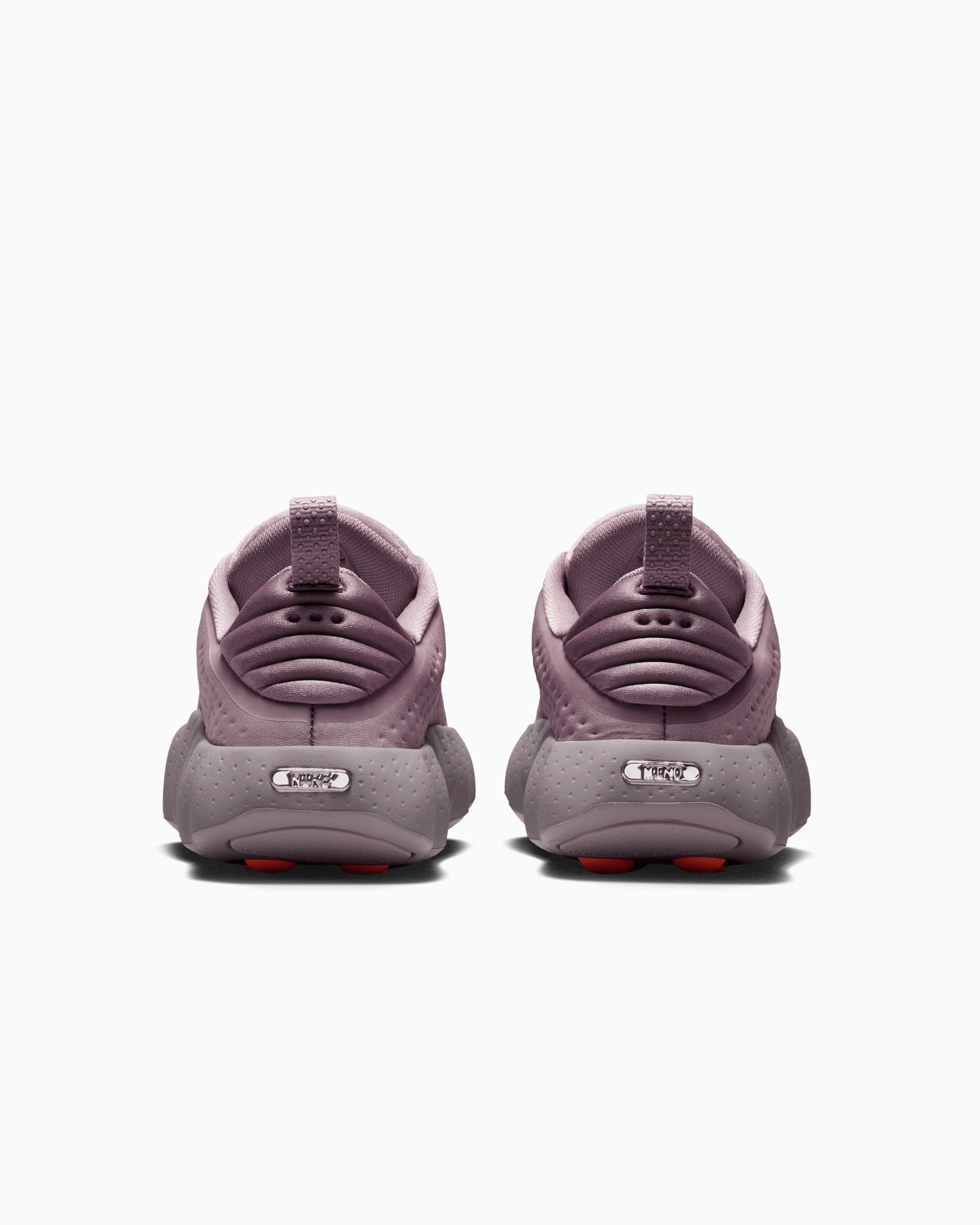 Nike Women's Mind 002