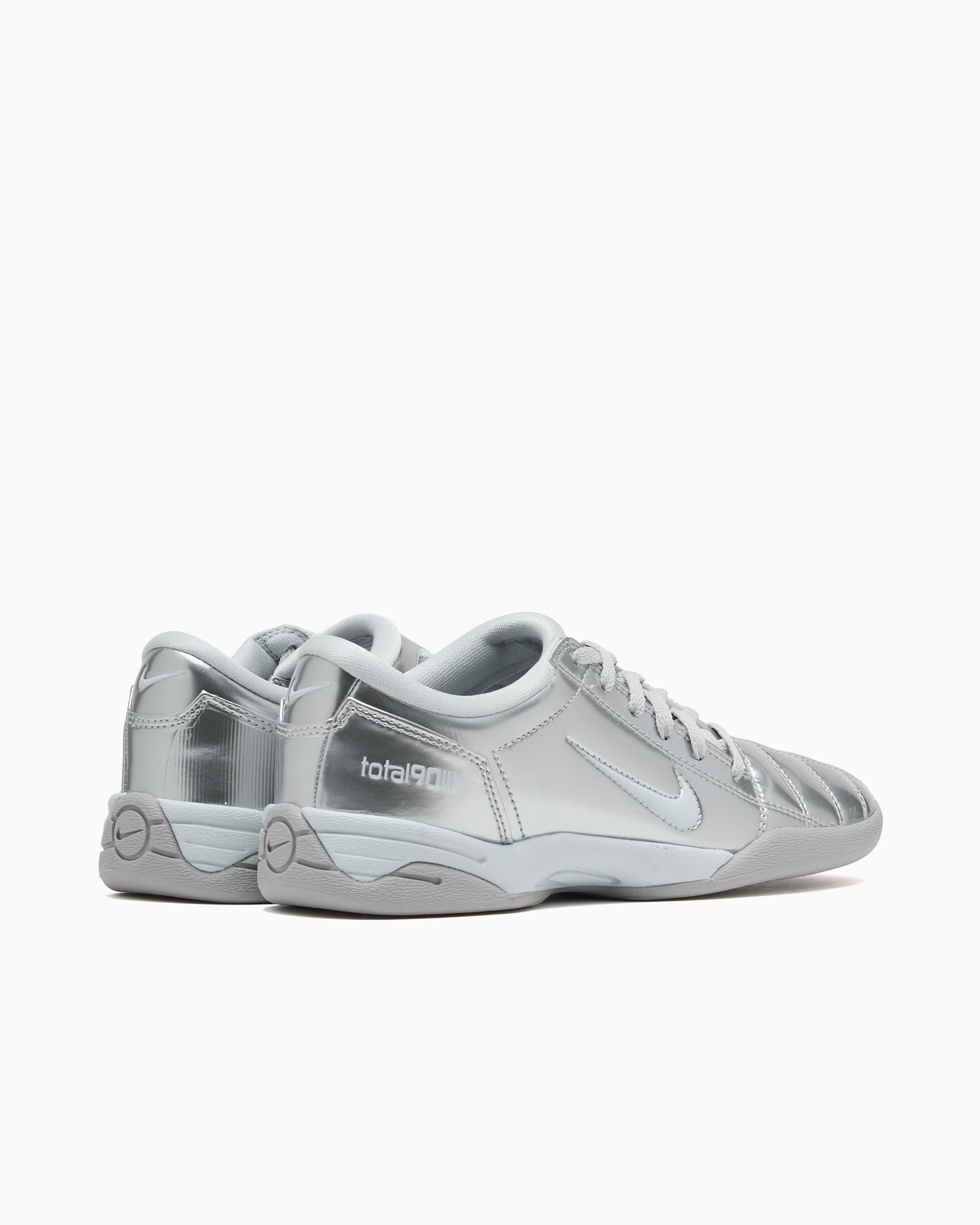Nike Women's Total 90