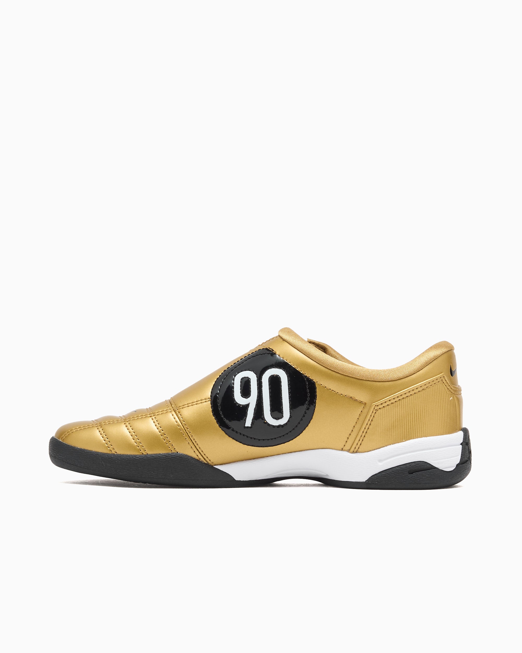 Nike Women's Total 90