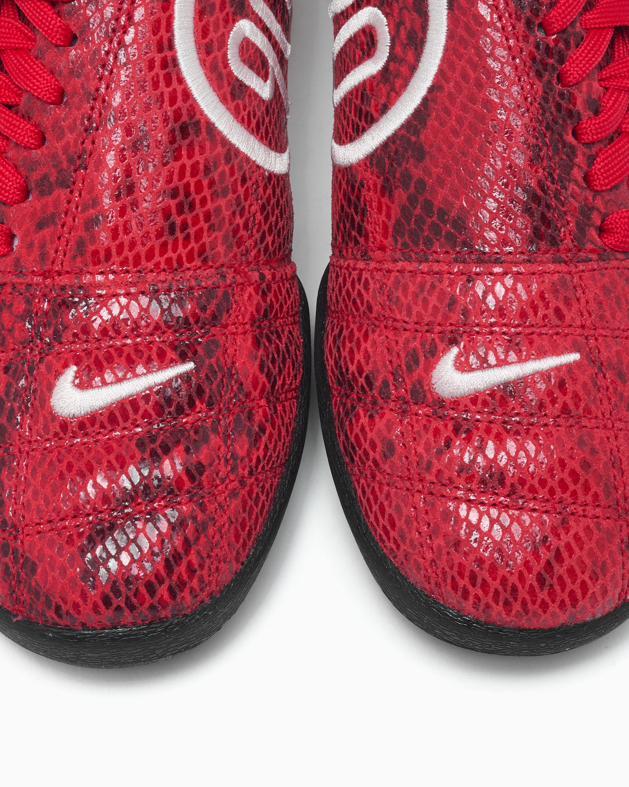 Nike Women's Total 90 SE 