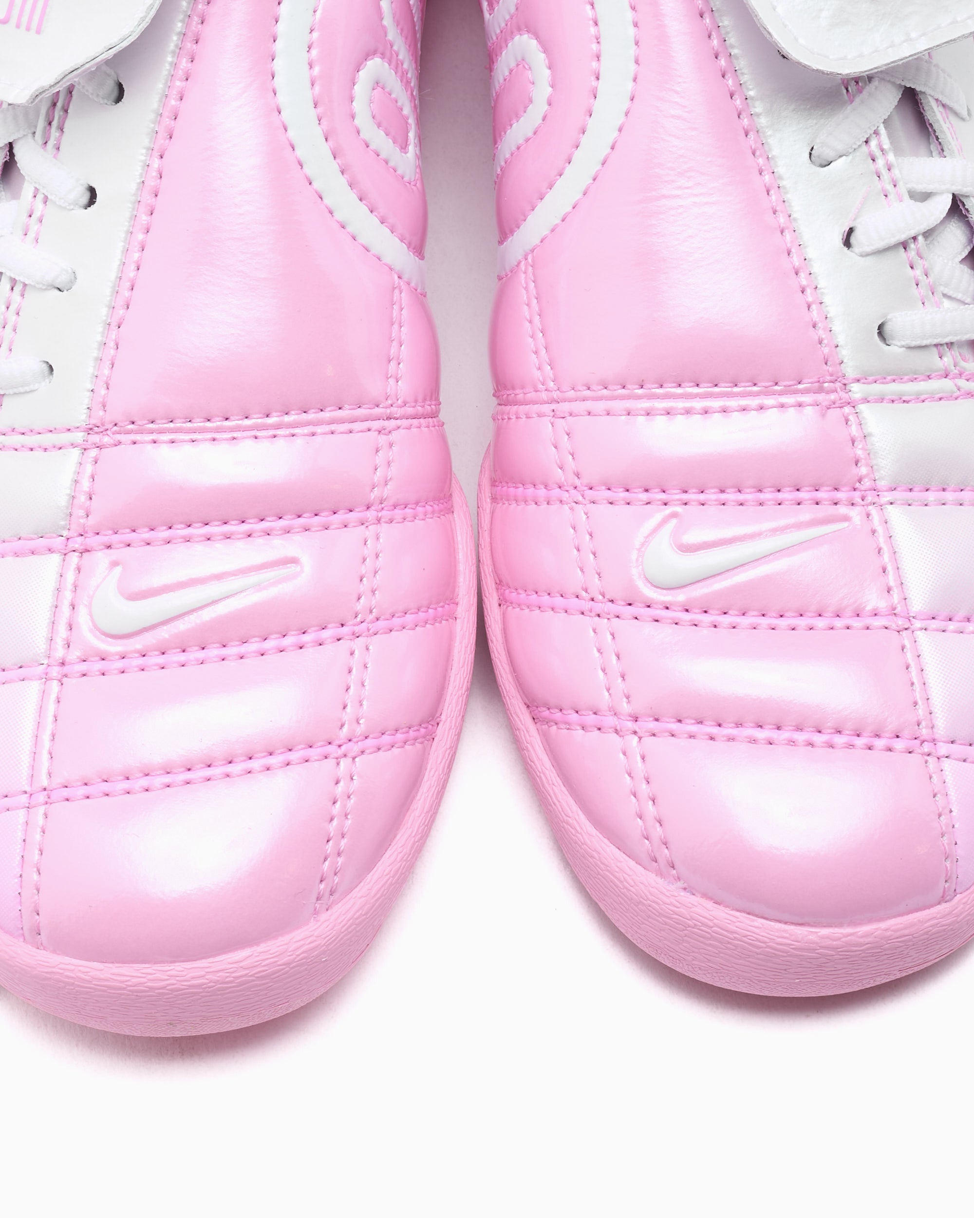 Nike Women's Total 90 SE