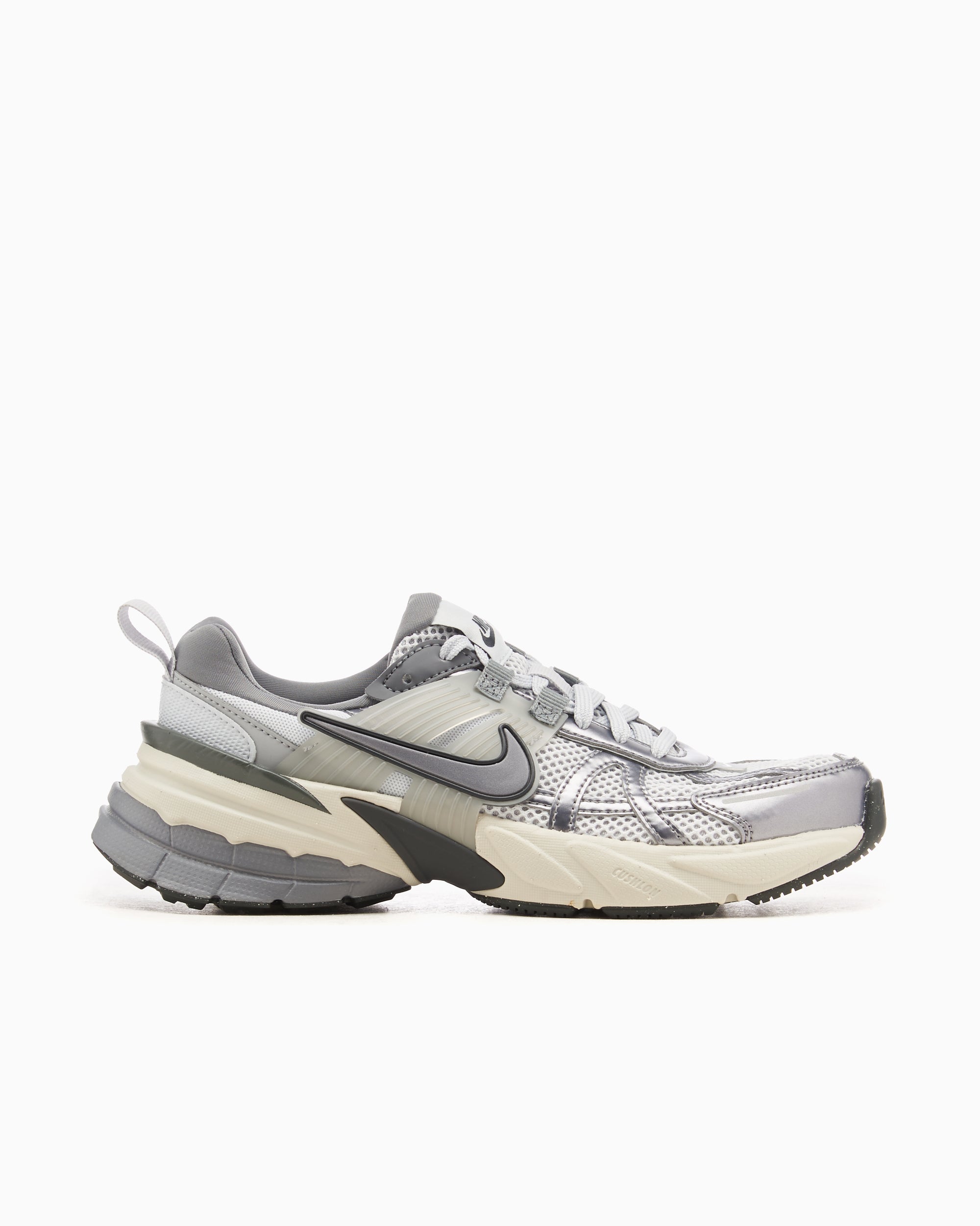 NIKE / 【新品】WMNS V2K RUN FD0736-003 sneakers-nike-womens-v2k-run-