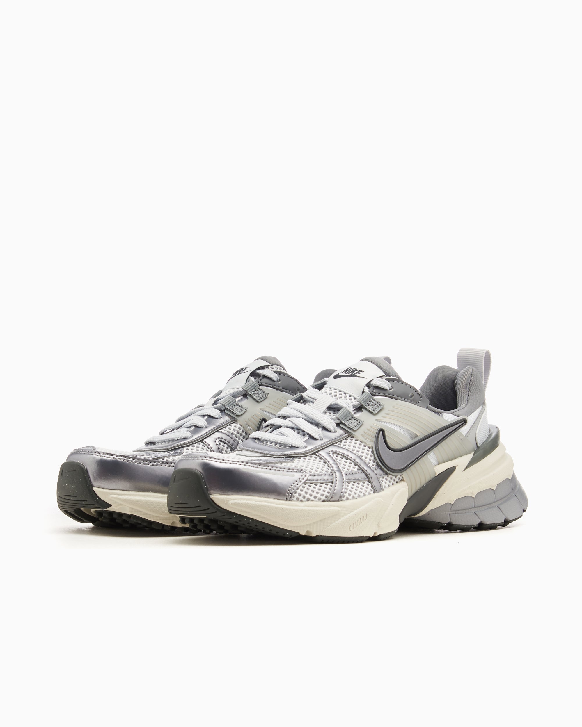 Nike Women's V2k Run