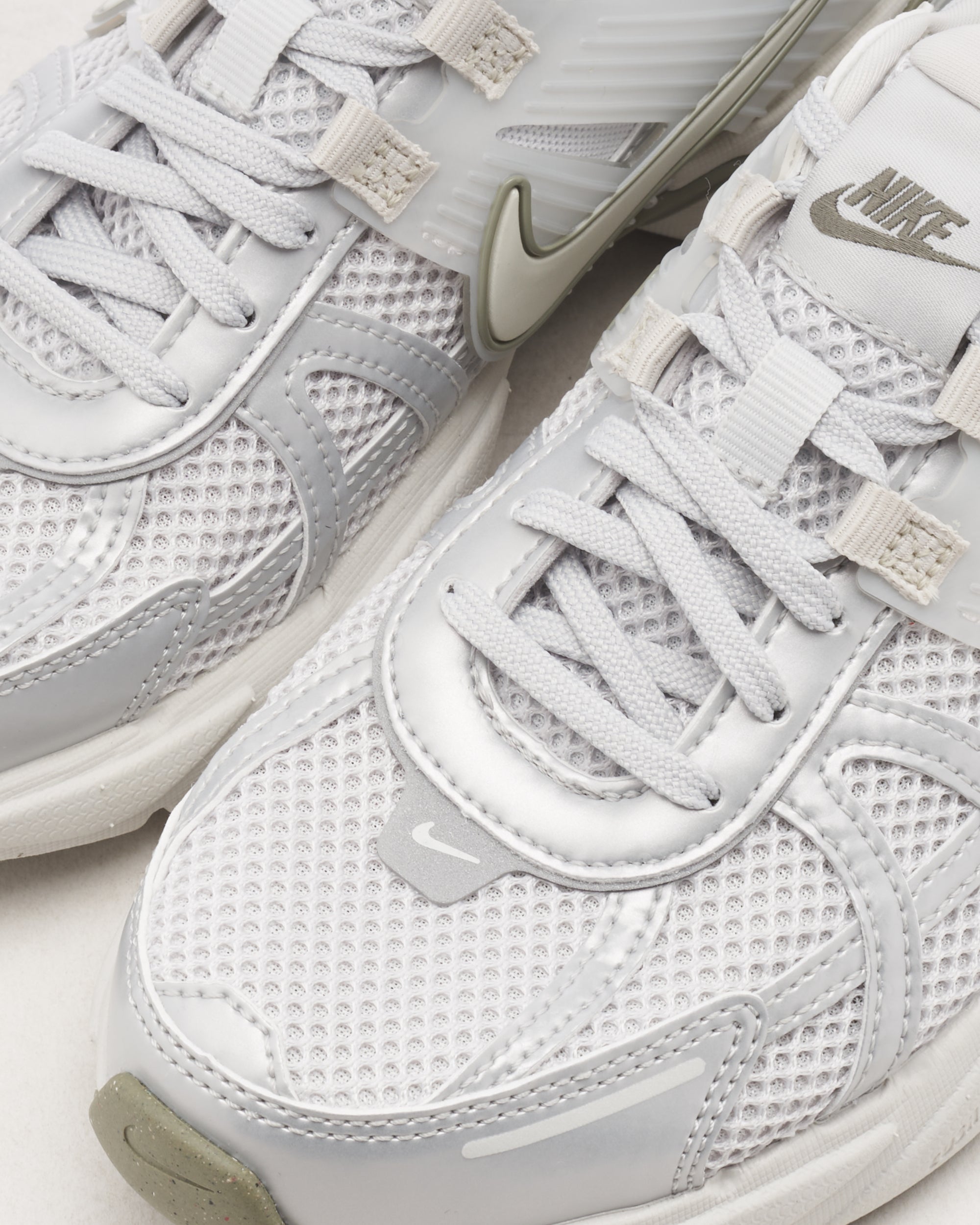 Nike Women's V2K Run