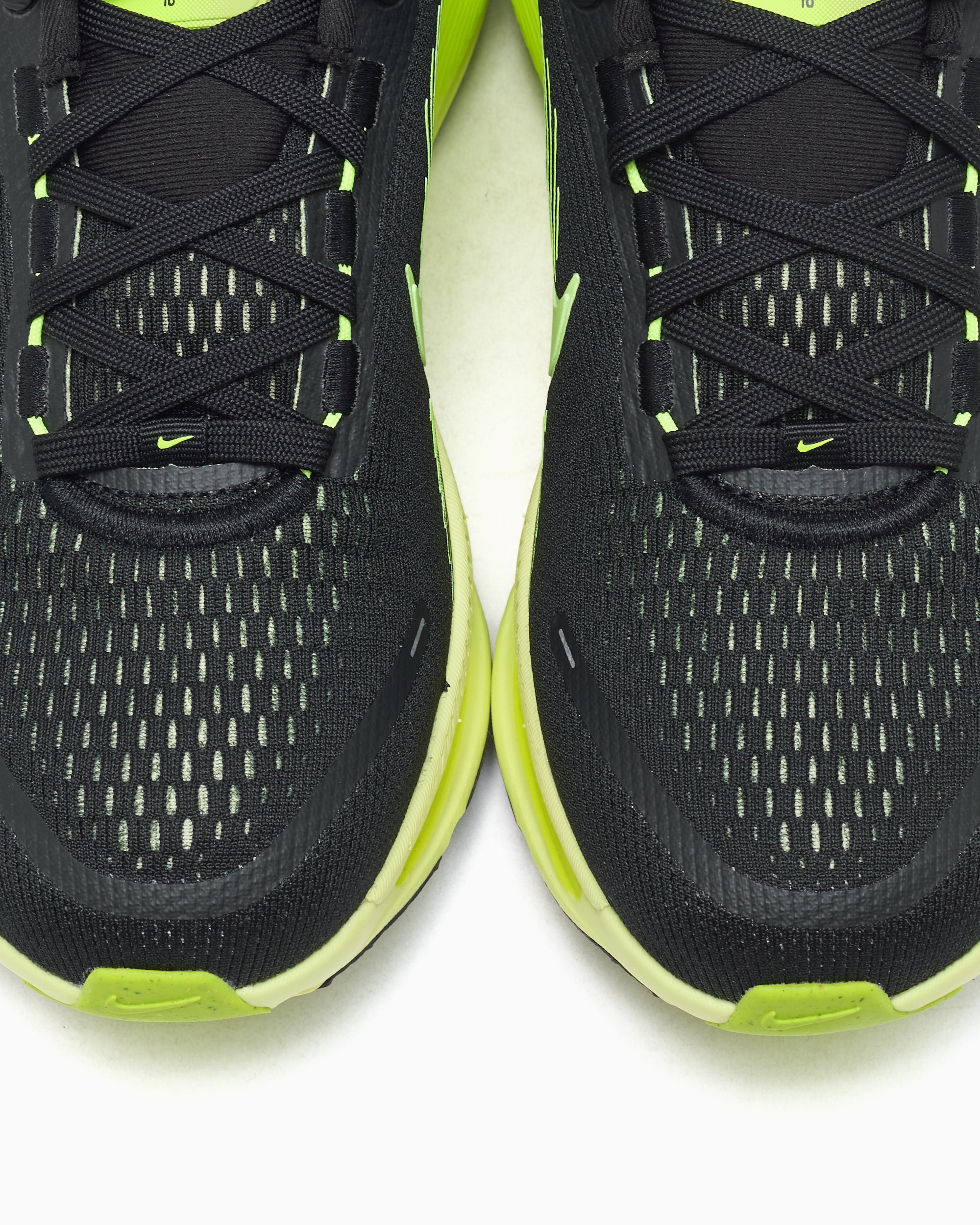 Nike Women's Vomero 18