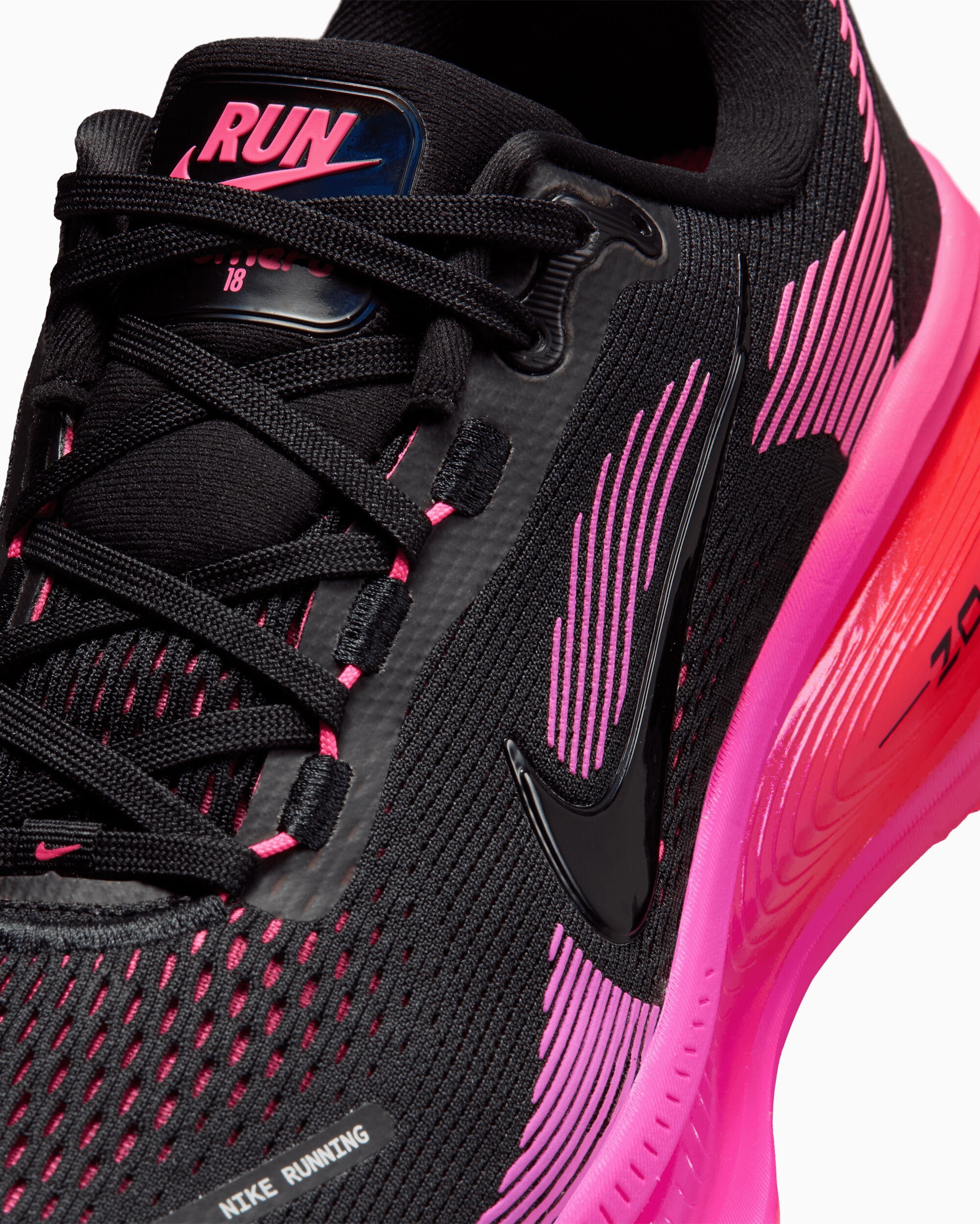 Sneakers Nike Women's Vomero 18 - HM6804-013