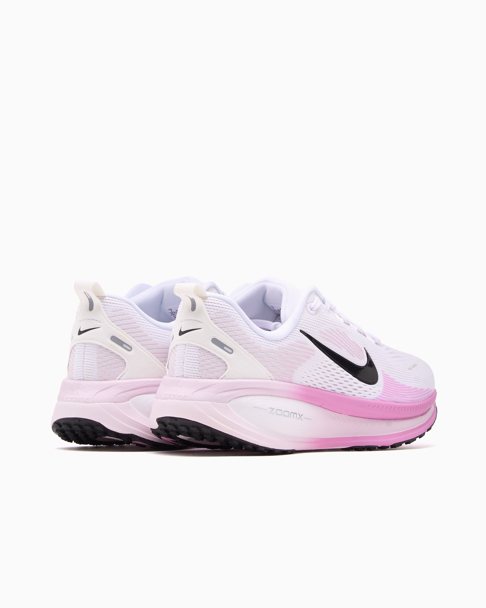 Sneakers Nike Women's Vomero 18 Wide - IF0515-105