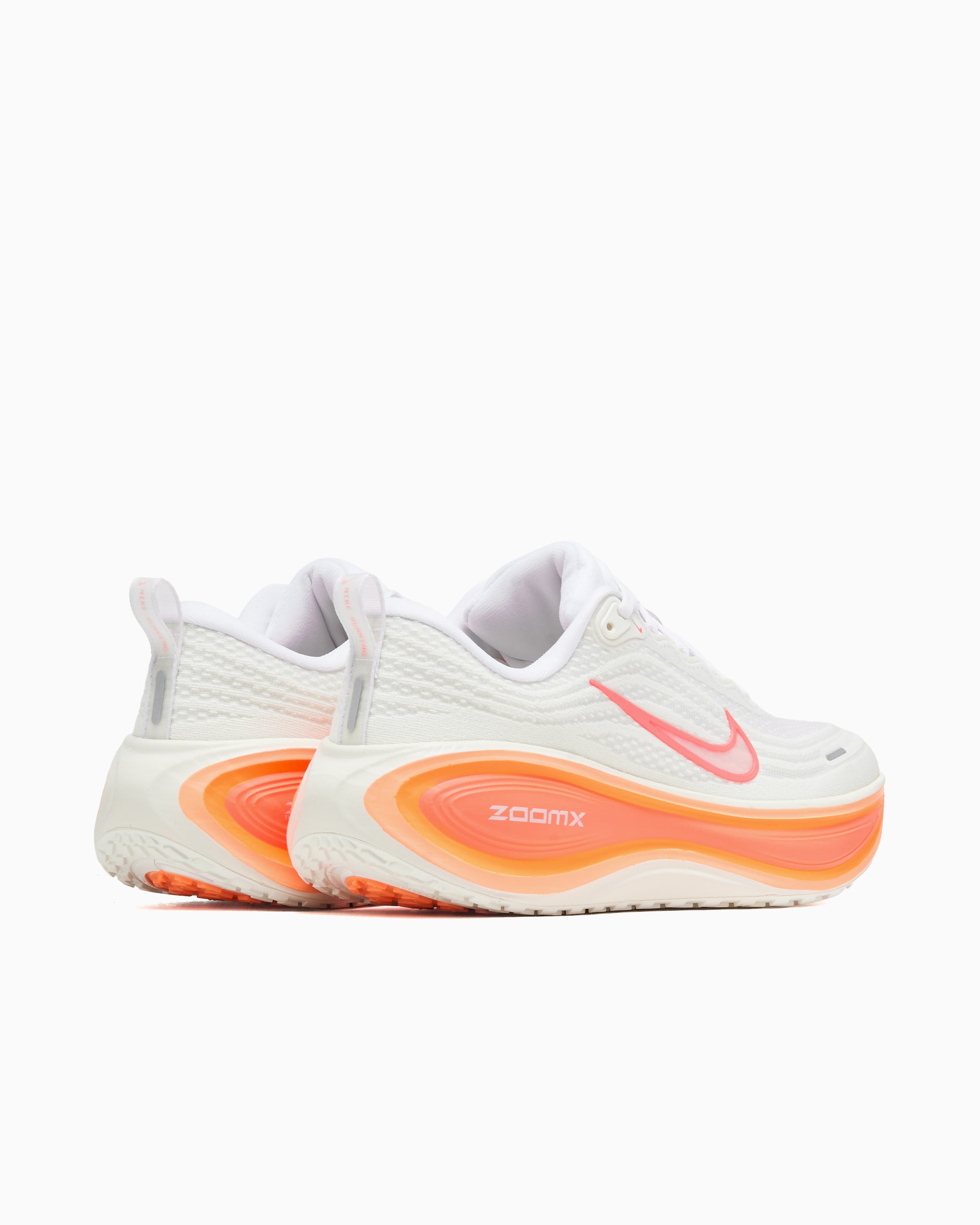 Sneakers Nike Women's Vomero Plus - HV8154-107