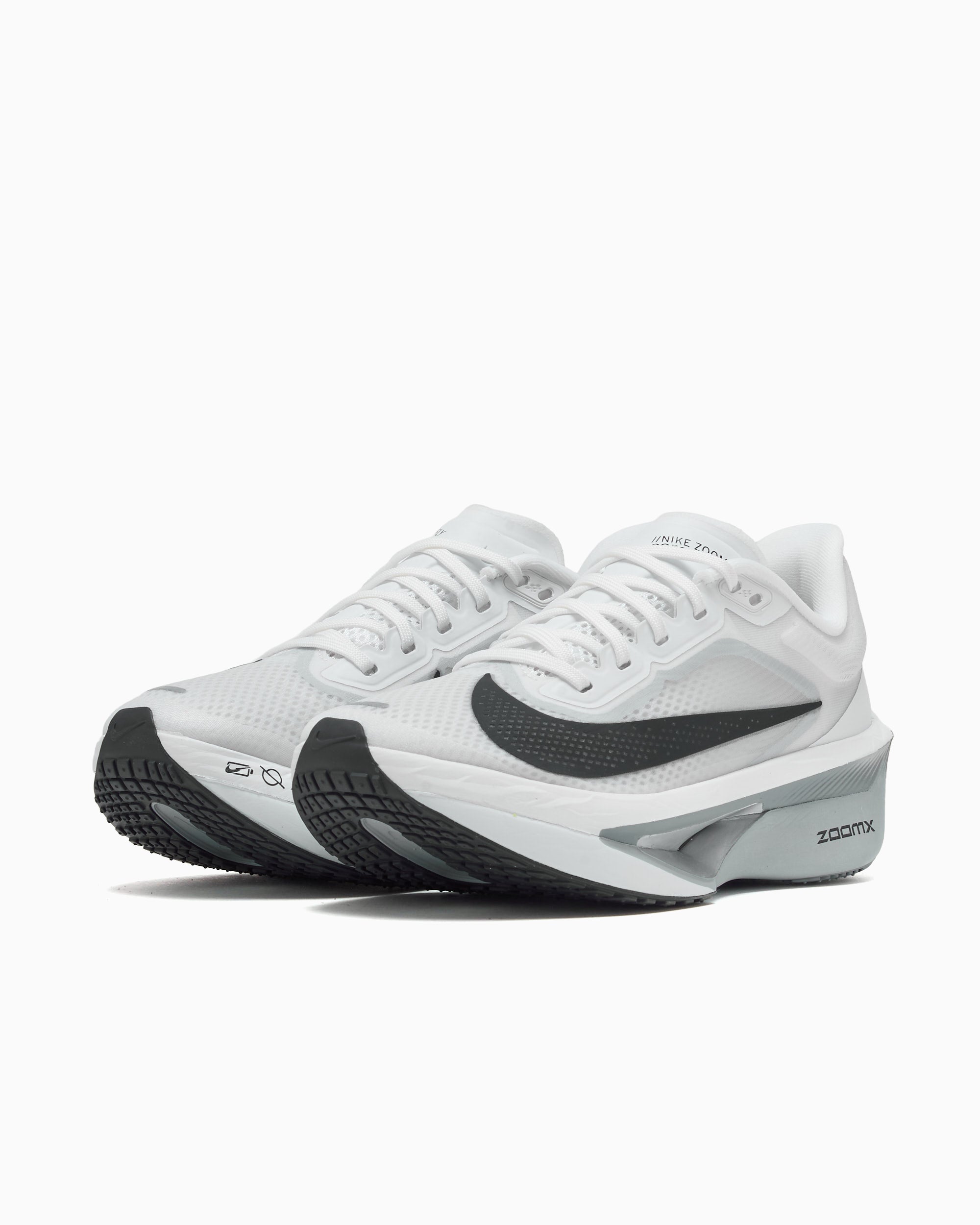 Nike Women's Zoom Fly 6
