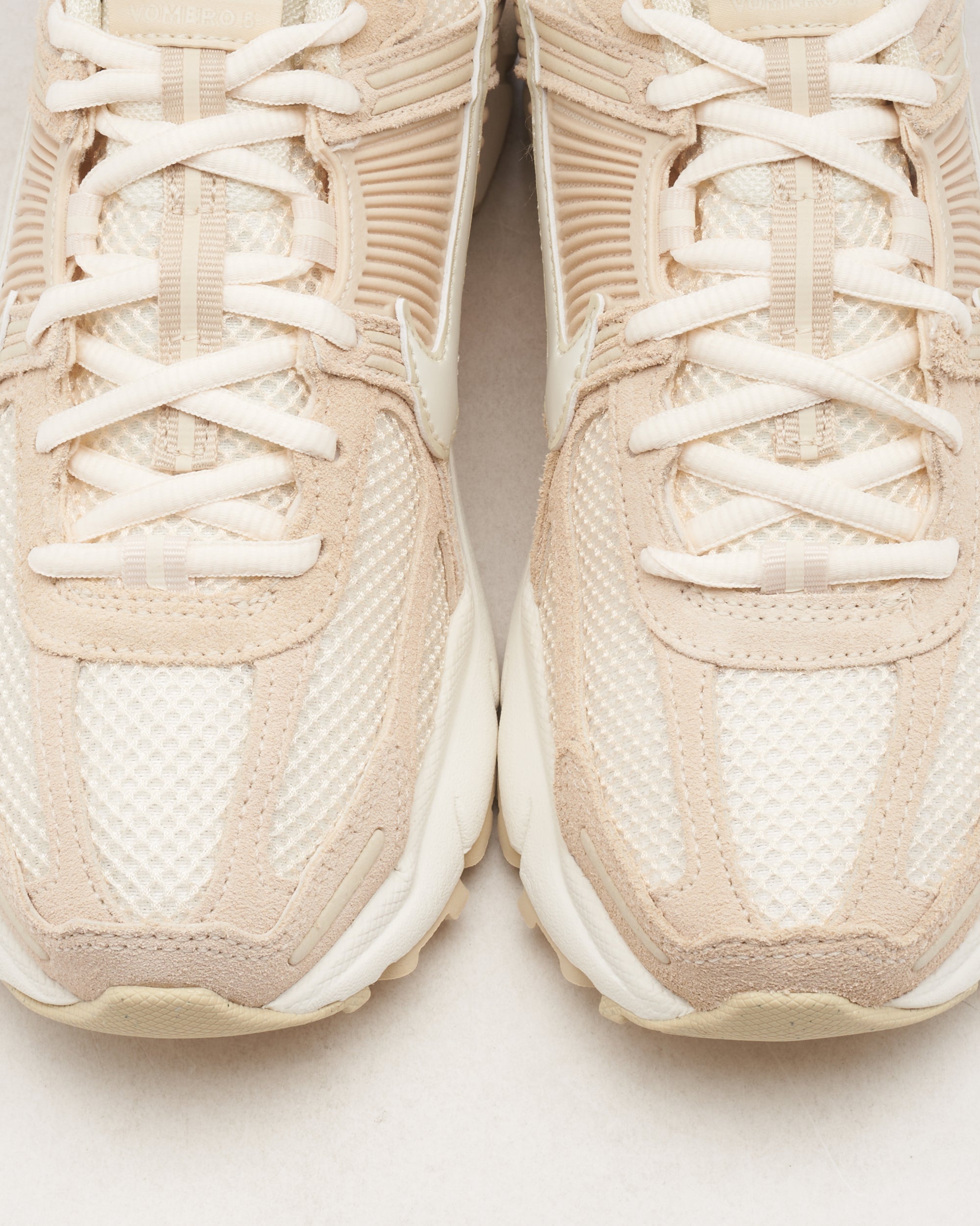 Sneakers Nike Women's Zoom Vomero 5 "Beach" - HQ0458-200