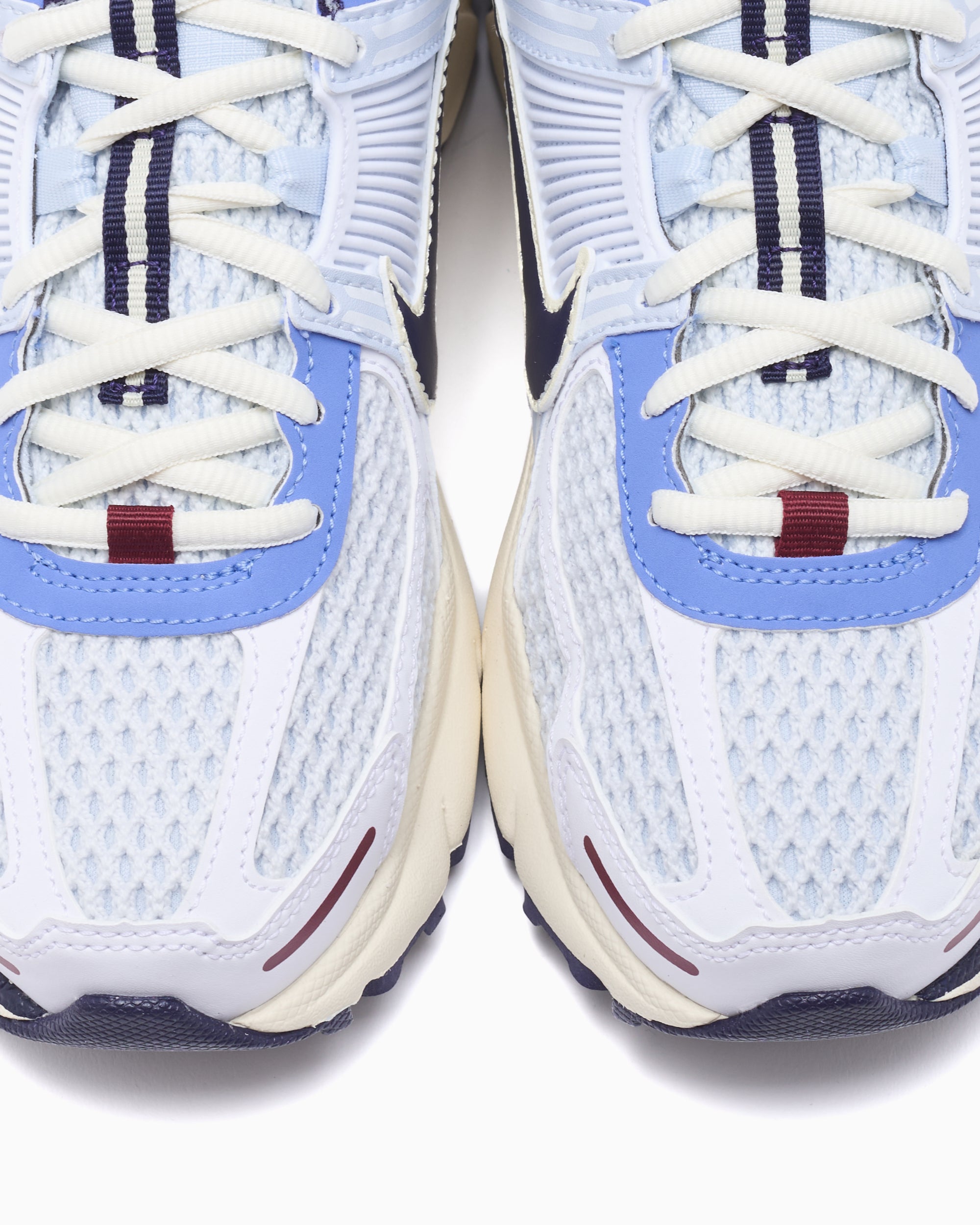 ナイキ25cm NIKE Zoom Vomaro ホワイト/ブルー Nike Women's Zoom Vomero 5