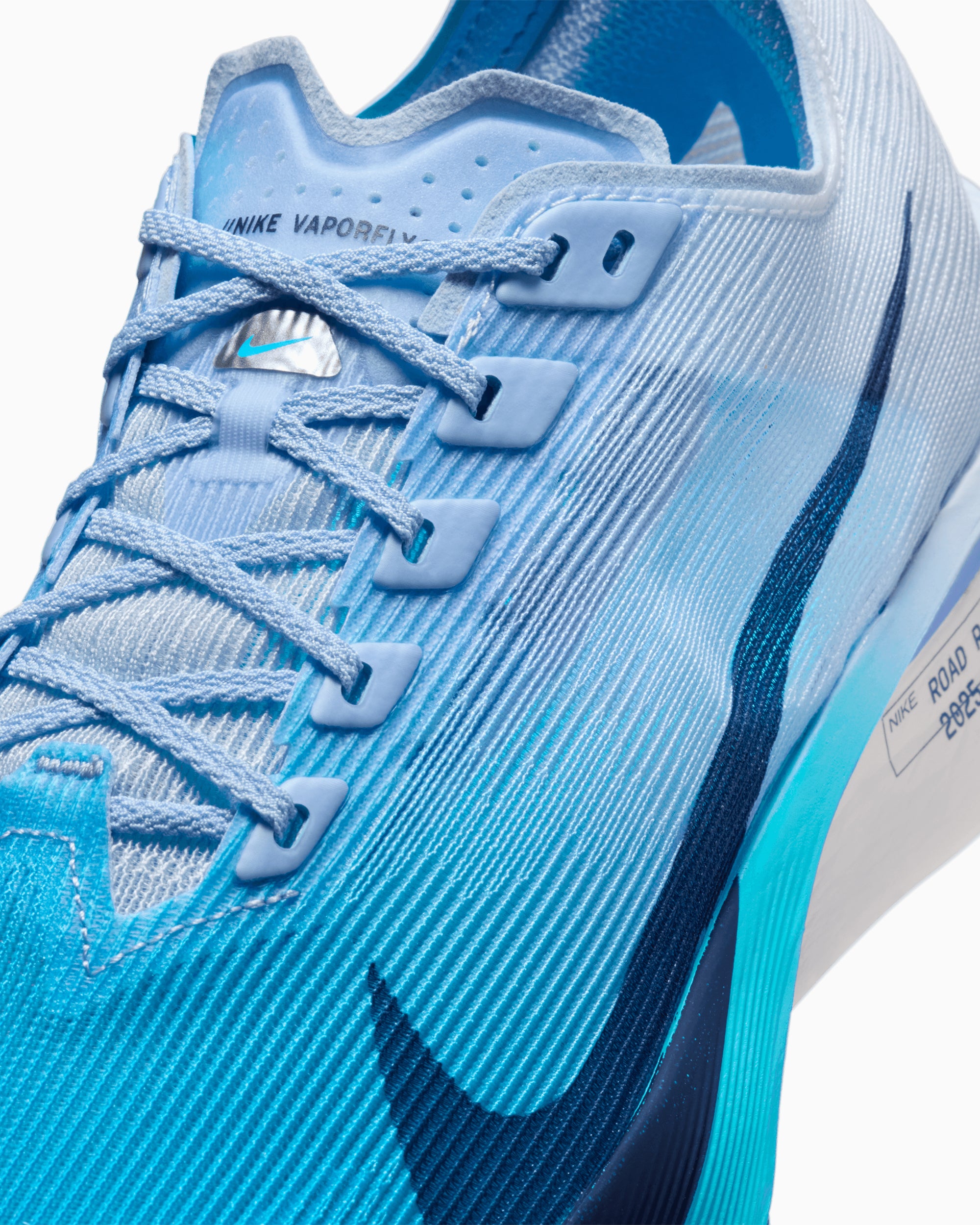 Nike Women's ZoomX Vaporfly Next% 4