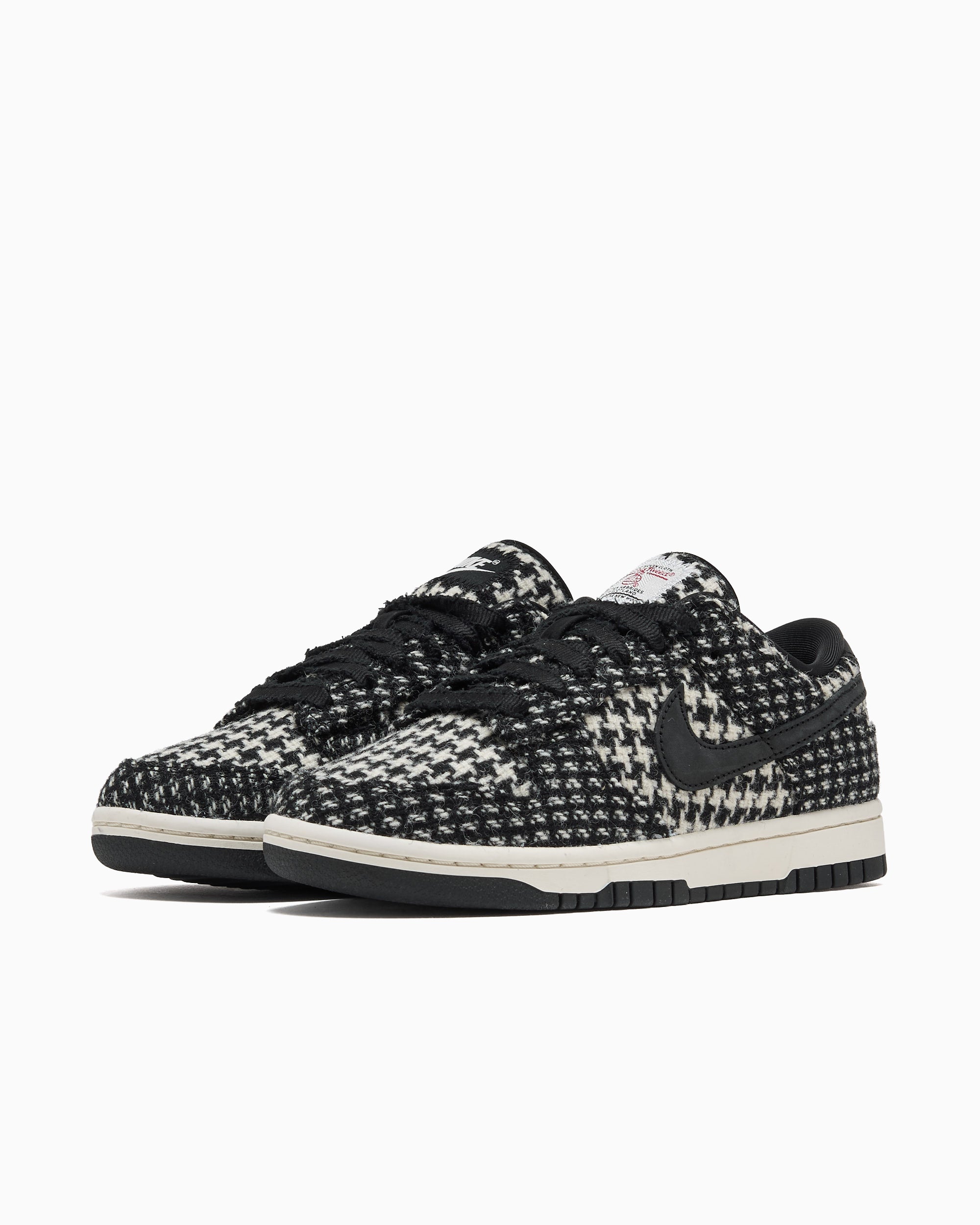 Sneakers Nike x Harris Tweed Women's Dunk Low - HQ5036-901