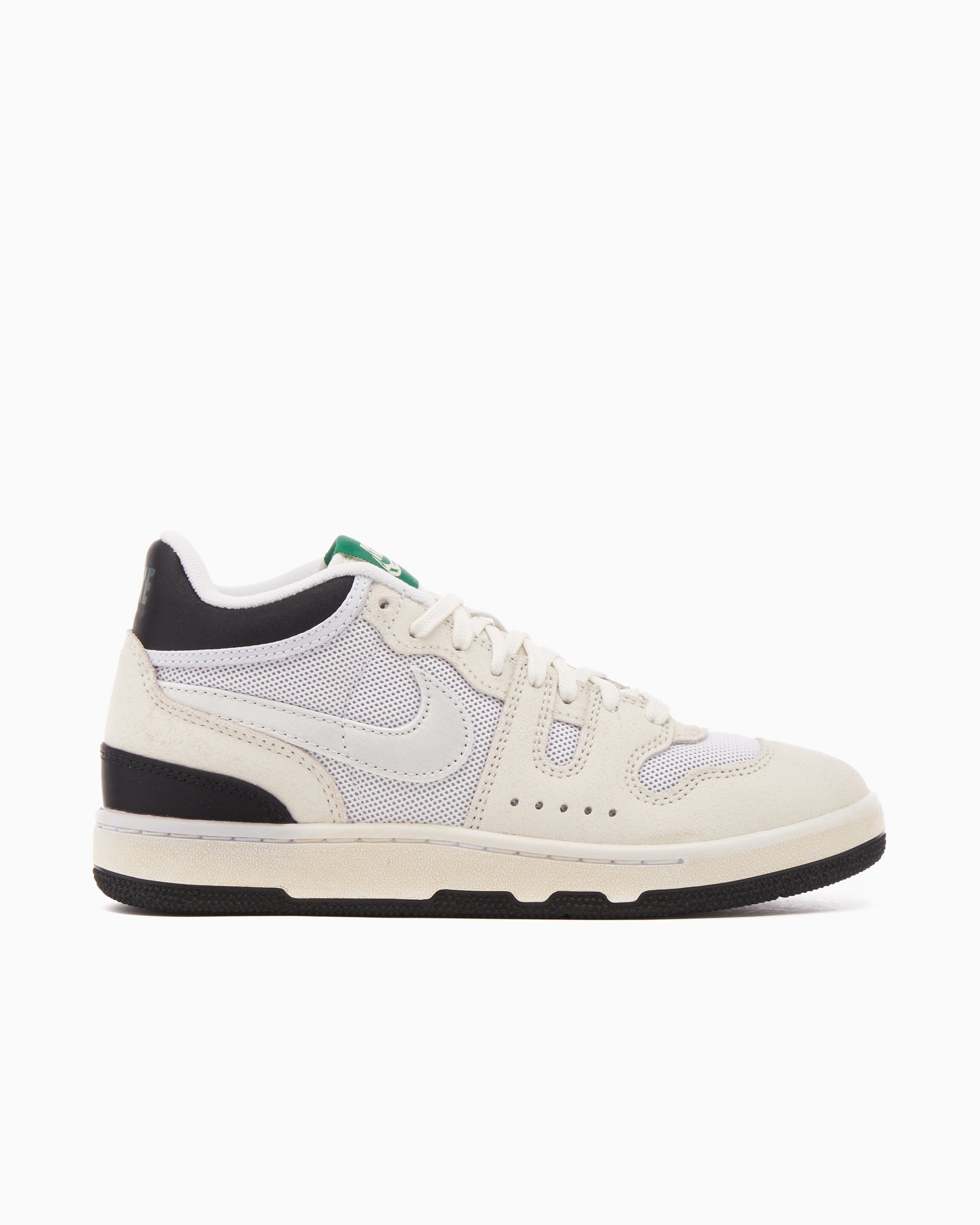sneakers-nike-x-social-status-