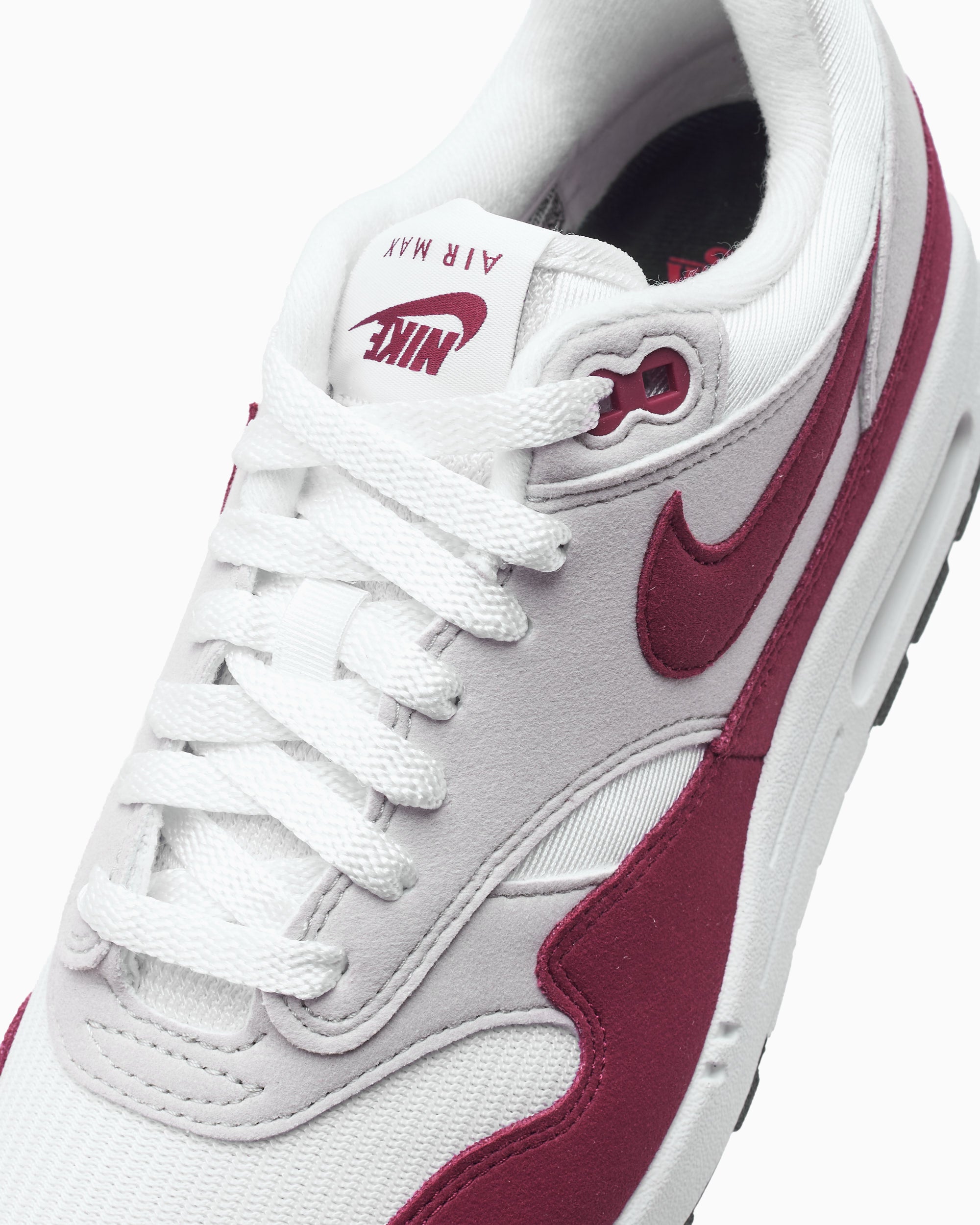 Sneakers Nike x Stranger Things Air Max 1 '87 - IM3906-100