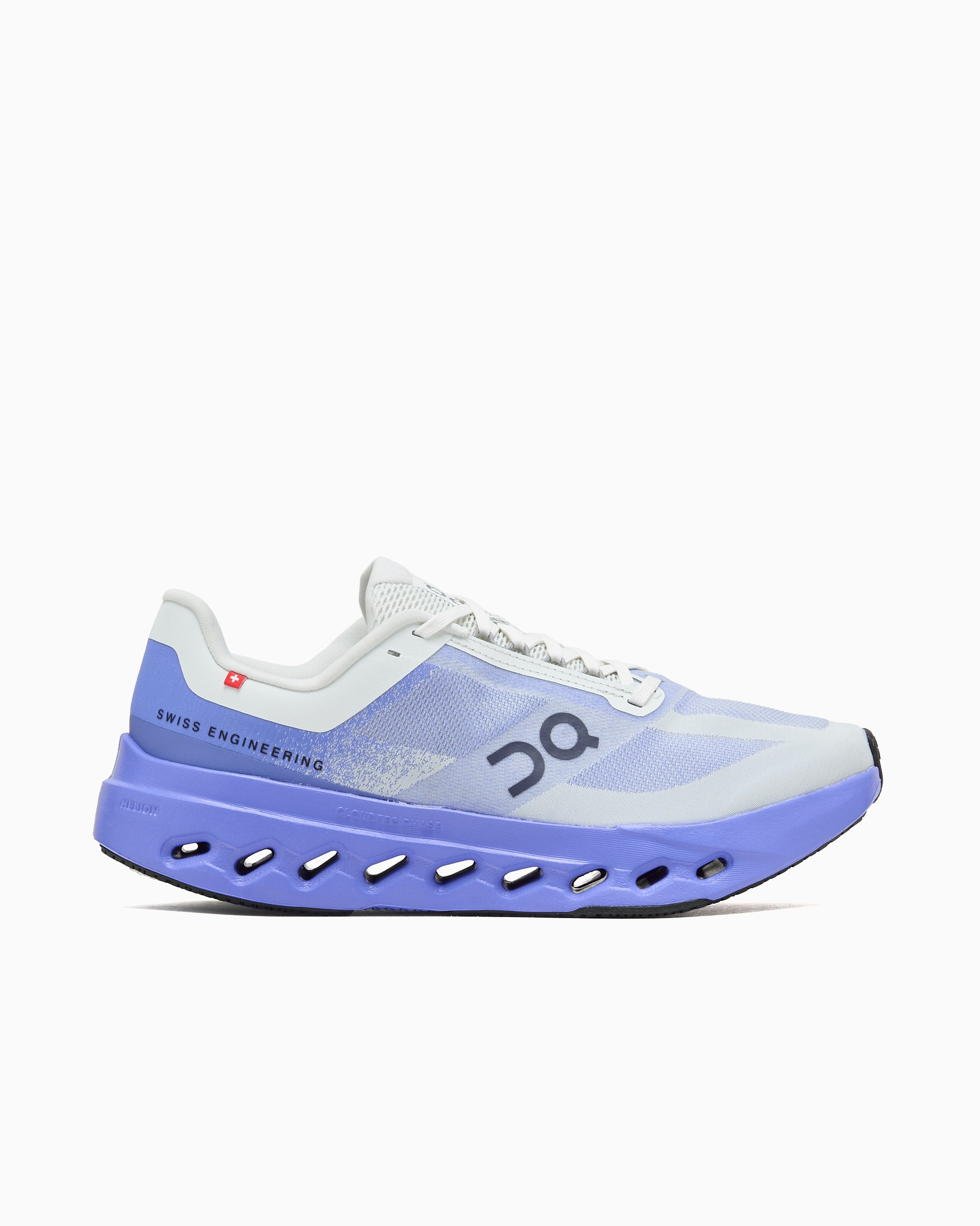 sneakers-on-cloudsurfer-next-
