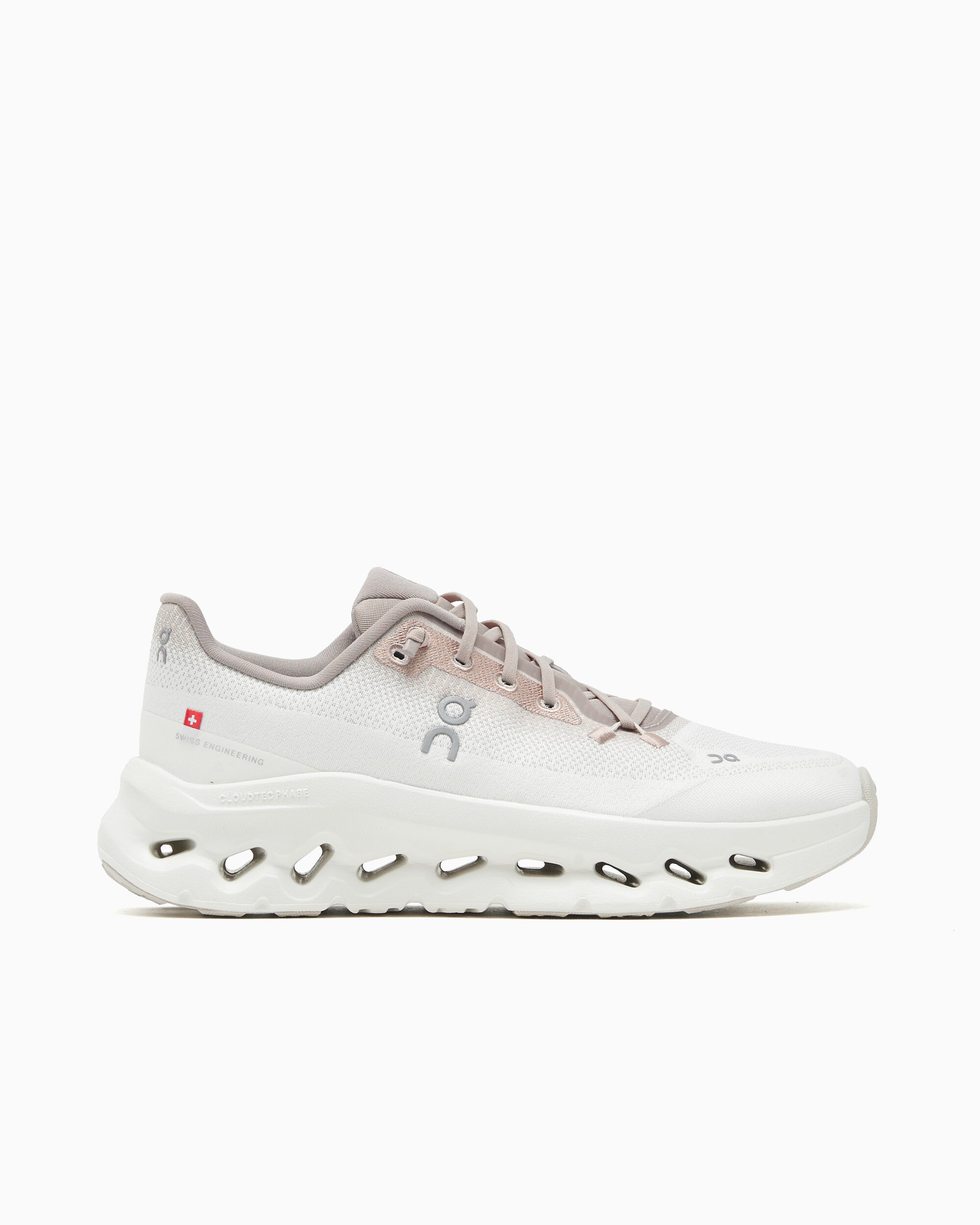 Sneakers On Women's Cloudtilt 1 - 3WE10055221