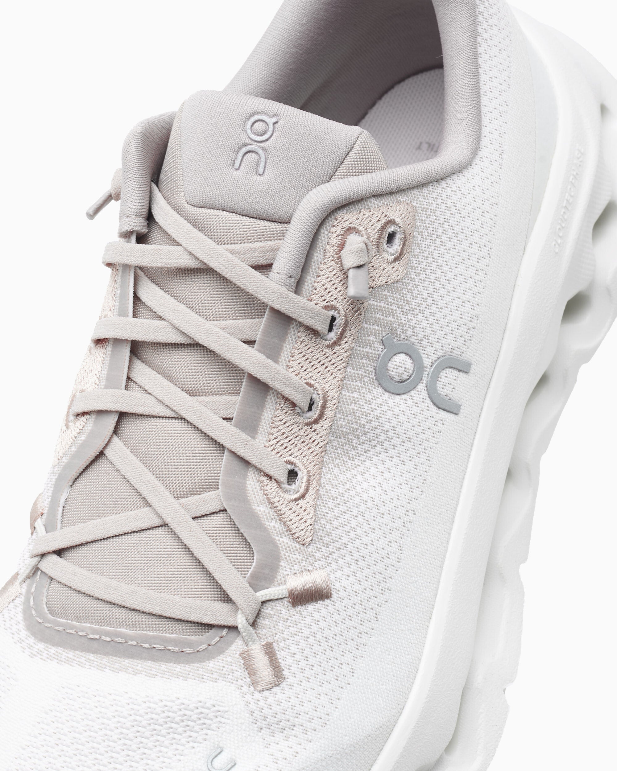 Sneakers On Women's Cloudtilt 1 - 3WE10055221
